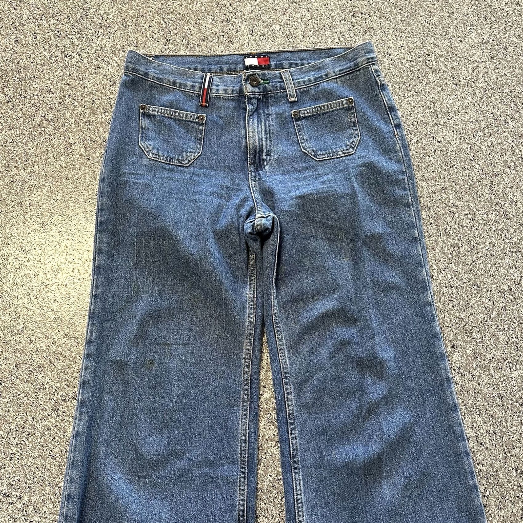 Tommy Hilfiger VINTAGE Tommy Hilfiger Jeans Womens 31x33 Mid Rise Flared Wide 5-Pocket Denim Blue Jeans Mens? Size 24" / US 00 / IT 34 - 2 Thumbnail