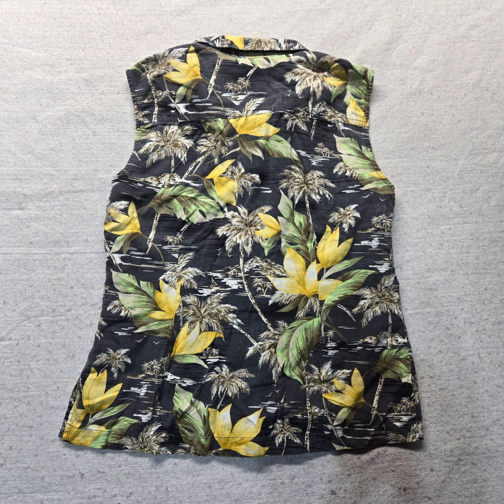 Izod IZOD Hawaiian Shirt Button Up Collared Floral Sleeveless 100% Silk Women's 12 Multicolor Button-Up Shirt Women 12 Hawaiian IZOD Shirt Size XL / US 12-14 / IT 48-50 - 7 Thumbnail
