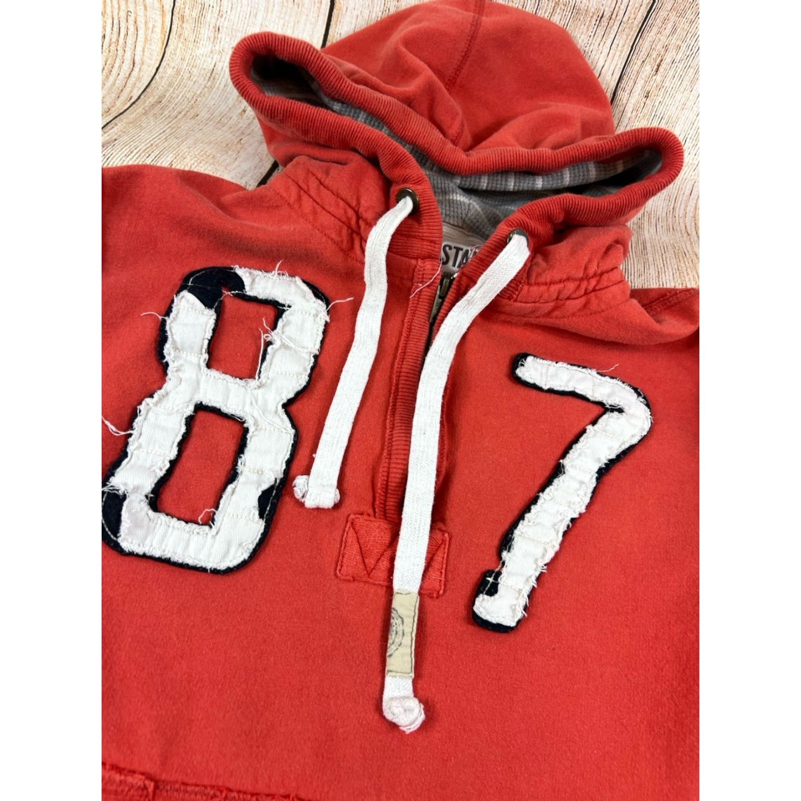 Aeropostale VINTAGE Aeropostale Hoodie Mens Medium Red Embroidered Zip Pullover Hooded Pockets Y2K Heritage 87 Outdoor Classic Size US M / EU 48-50 / 2 - 2 Thumbnail