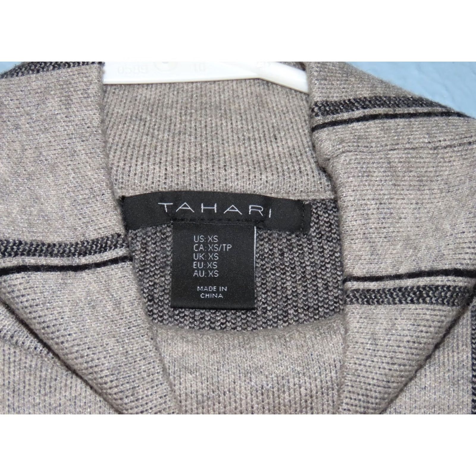 Vintage Tahari Sweater Womens XS Gray Women Mock Turtleneck Black Lines and Upturned Cuffs Size XS / US 0-2 / IT 36-38 - 4 Thumbnail
