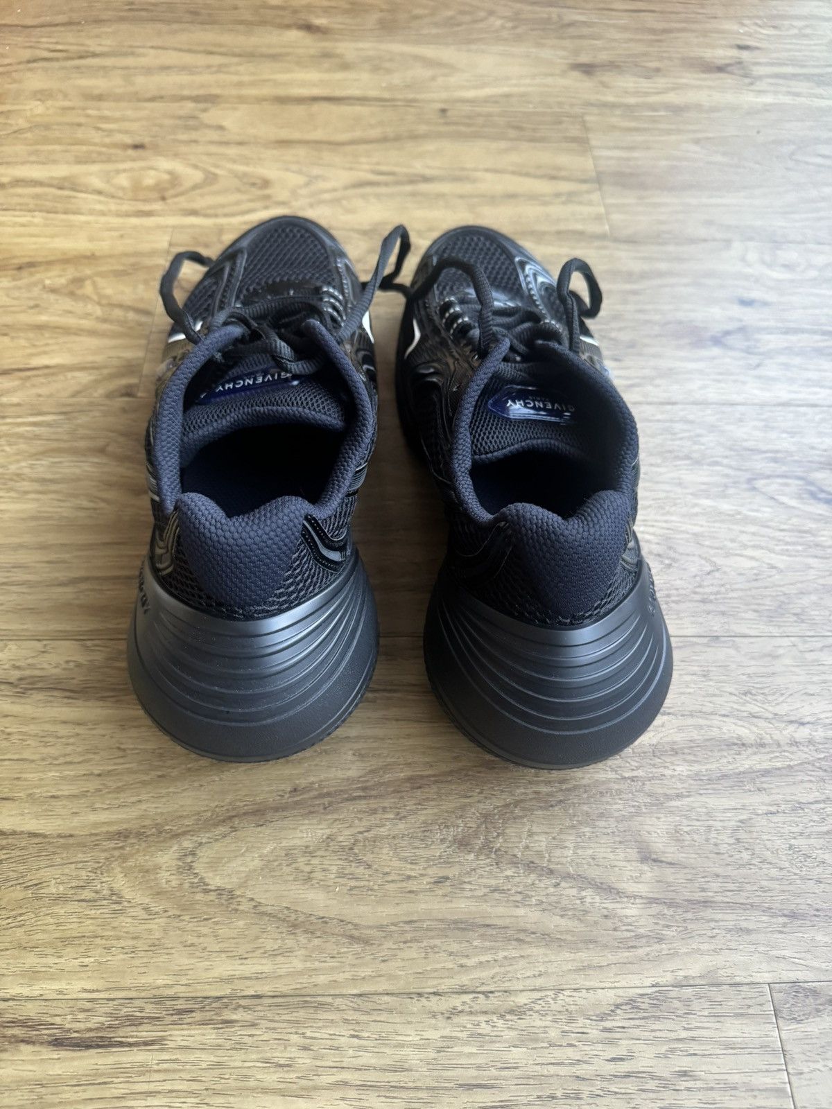Givenchy Givenchy TK-MX Runners Size US 10.5 / EU 43-44 - 12 Thumbnail