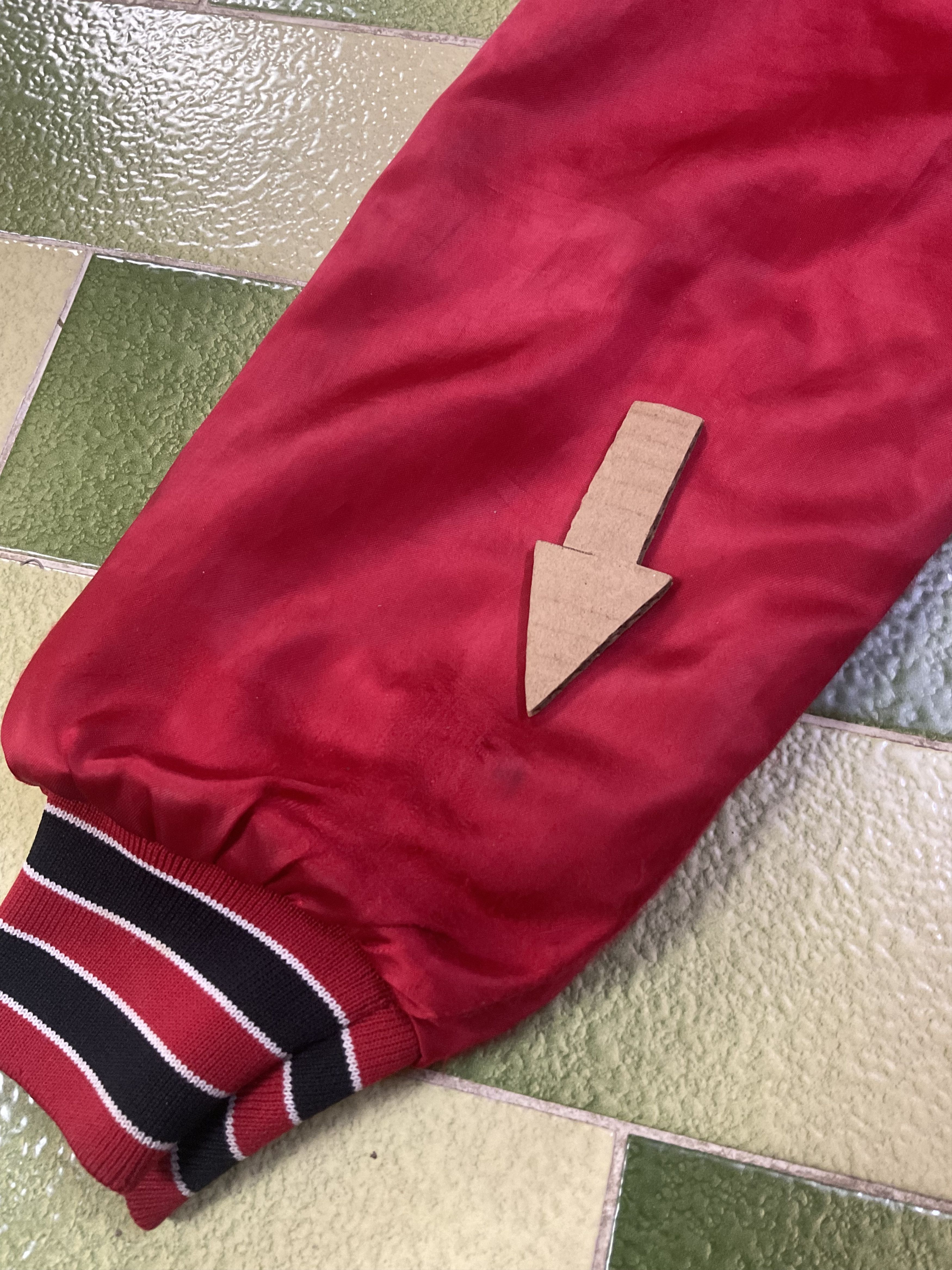 NBA Vintage 90s Swingster NBA Chicago Bulls Satin Bomber Jacket Size US M / EU 48-50 / 2 - 9 Thumbnail