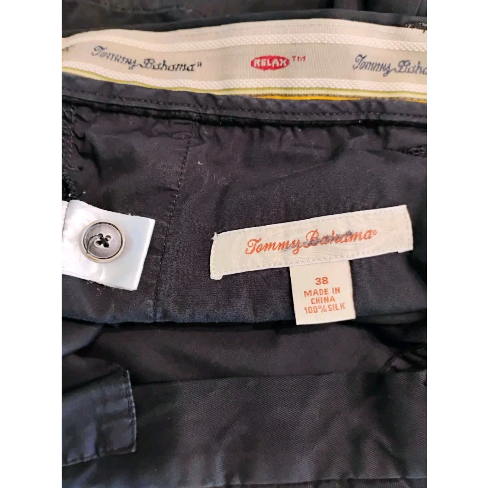 Tommy Bahama Tommy Bahama Relax 100% Silk Shorts Mens Chino Black 36 Relaxed Silk Shorts Beltless Zip Inseam 9in Casual Mens Size US 36 / EU 52 - 6 Thumbnail