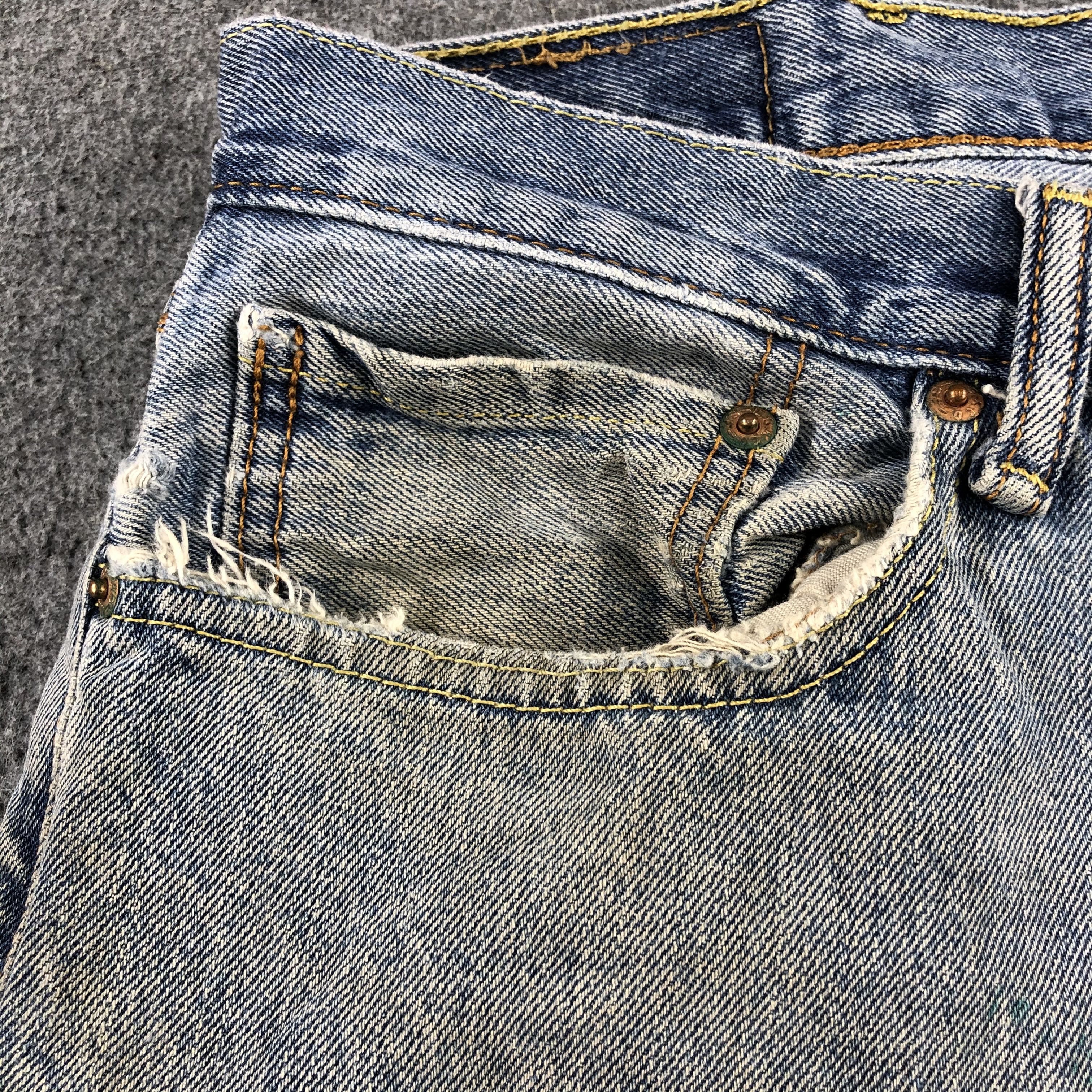 Levi's Vintage Light Wash Levis 505 Jeans-J2240 Size US 38 / EU 54 - 12 Thumbnail
