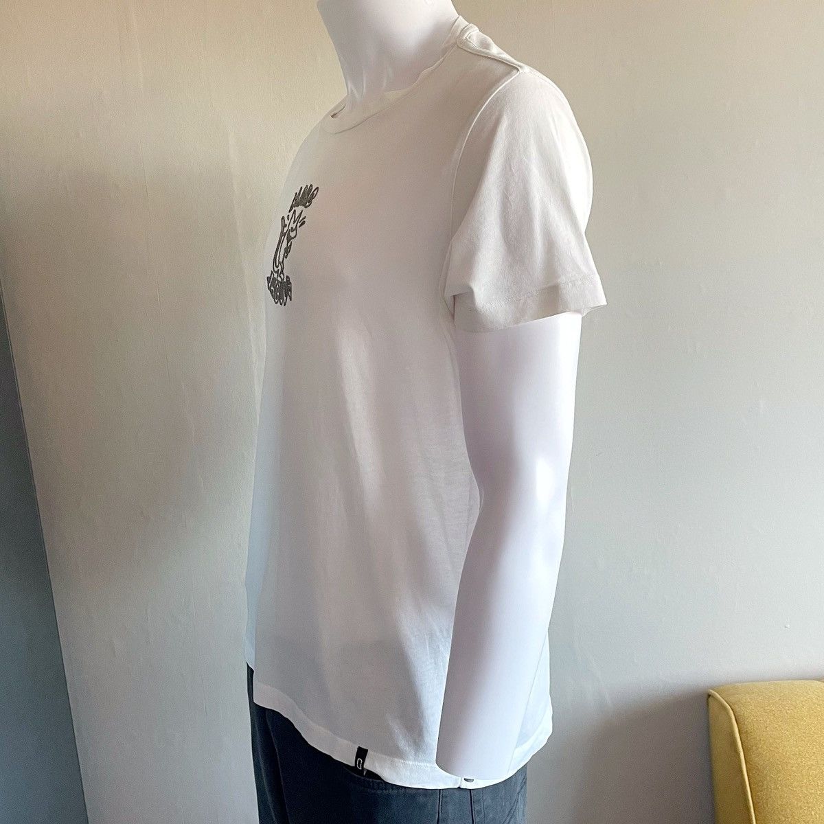 Marc Jacobs Marc Jacobs Embroidered Rat Spellout T Shirt Size US L / EU 52-54 / 3 - 2 Thumbnail