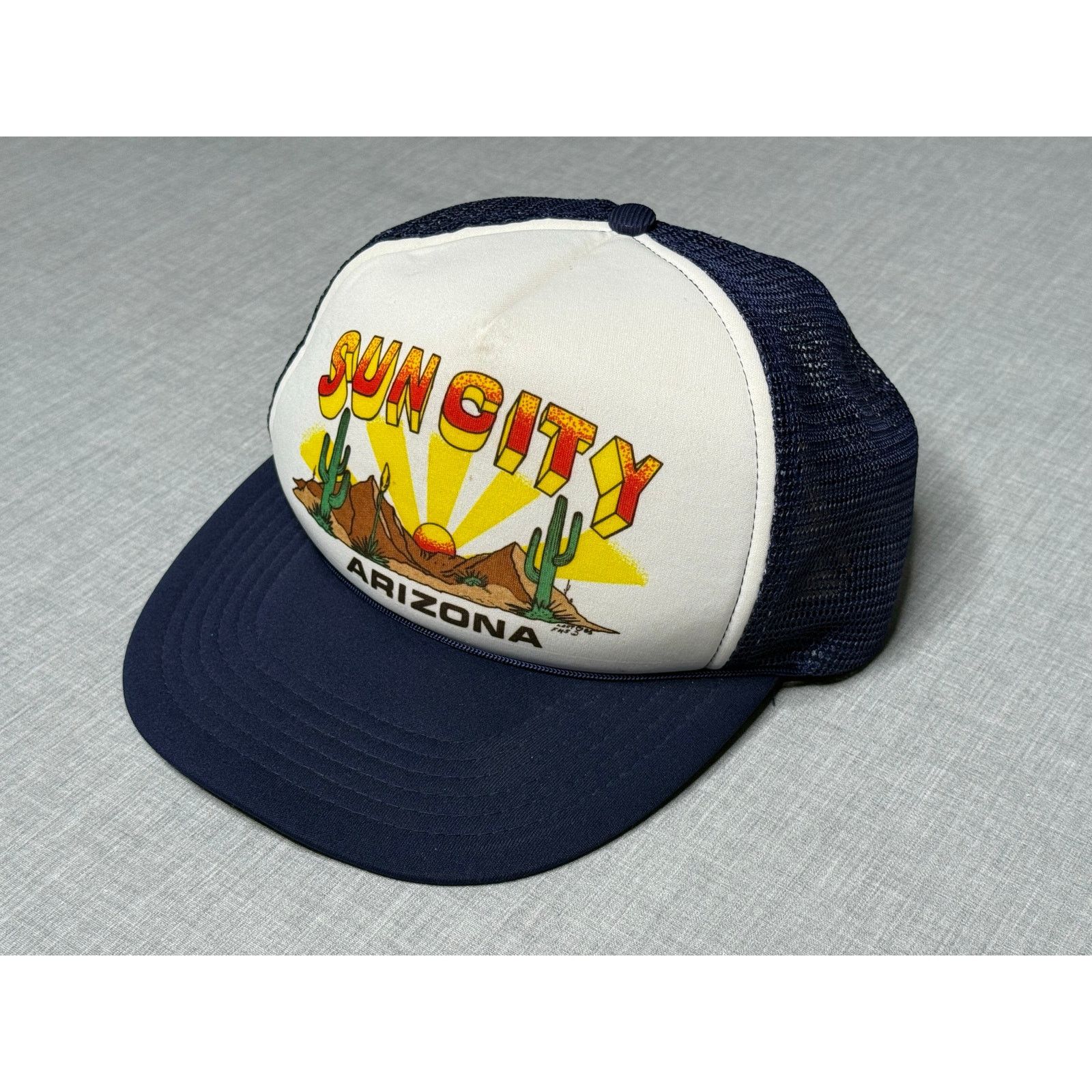 Vintage Vintage 80s Sun City Arizona Snapback Trucker Hat Size ONE SIZE - 1 Thumbnail