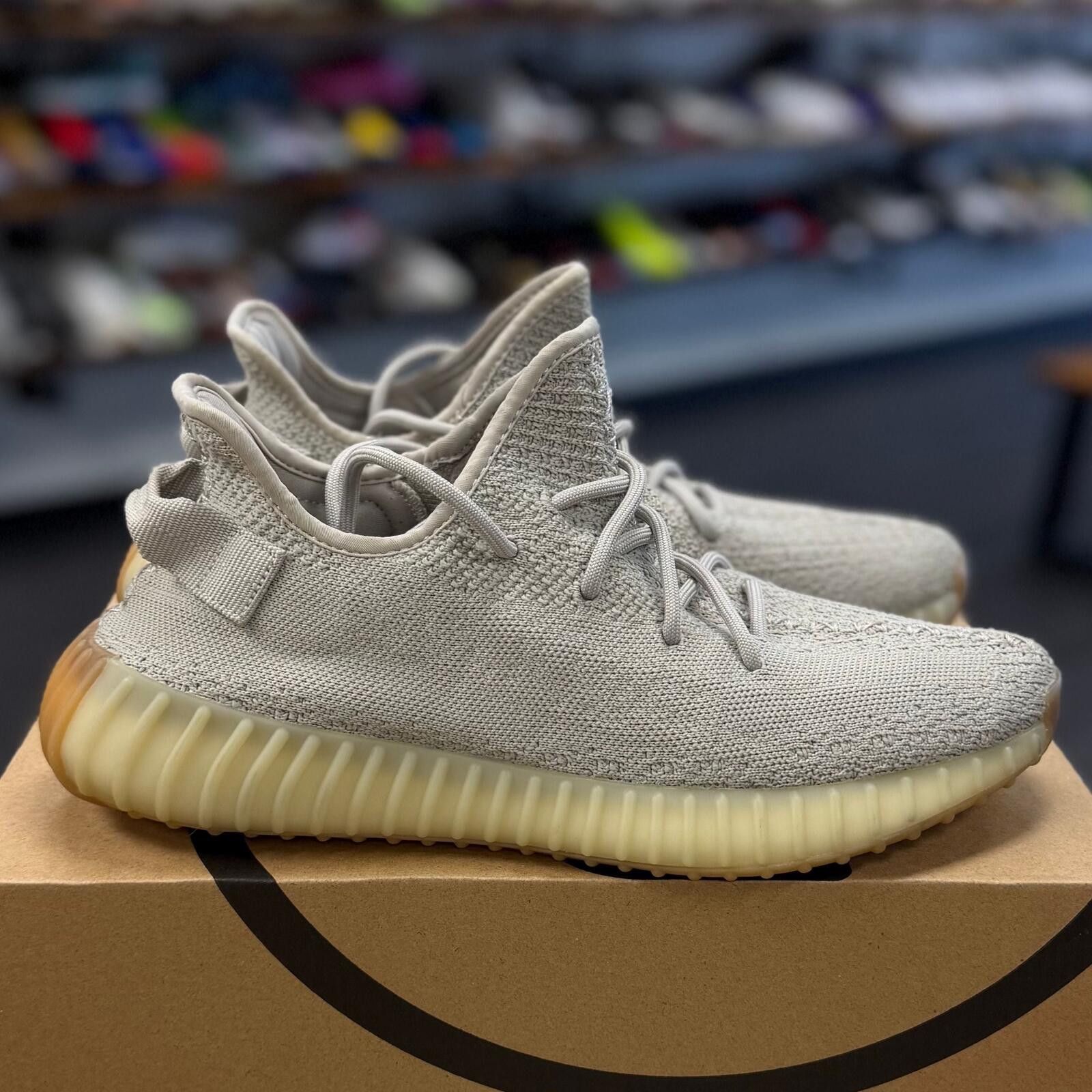 Adidas adidas Yeezy Boost 350 V2 Sesame - Preowned Size US 9.5 / IT 39.5 - 1 Thumbnail