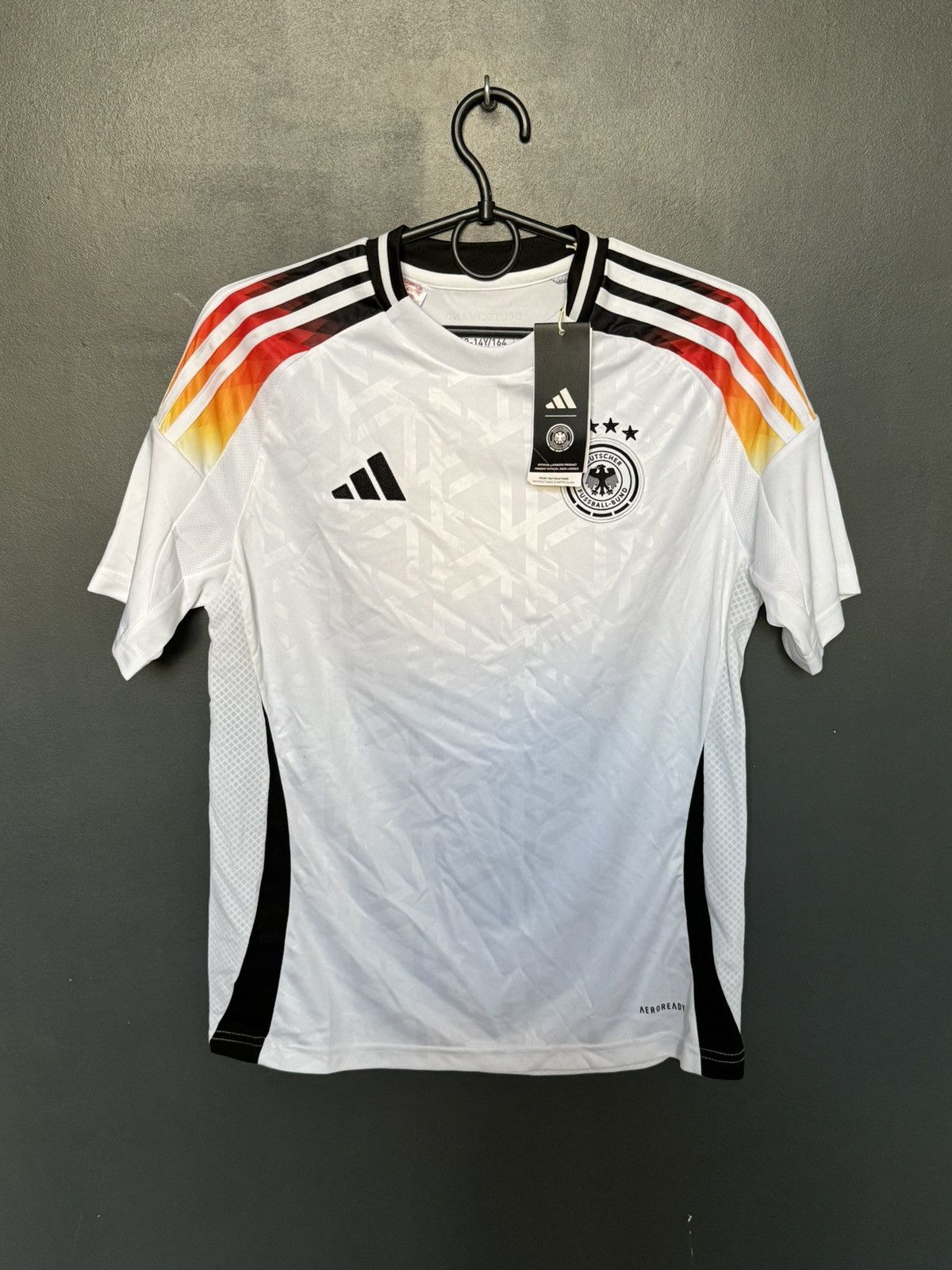 Adidas New KIDS Germany National Team 24/25 Home Football Jersey Size US S / EU 44-46 / 1 - 1 Thumbnail