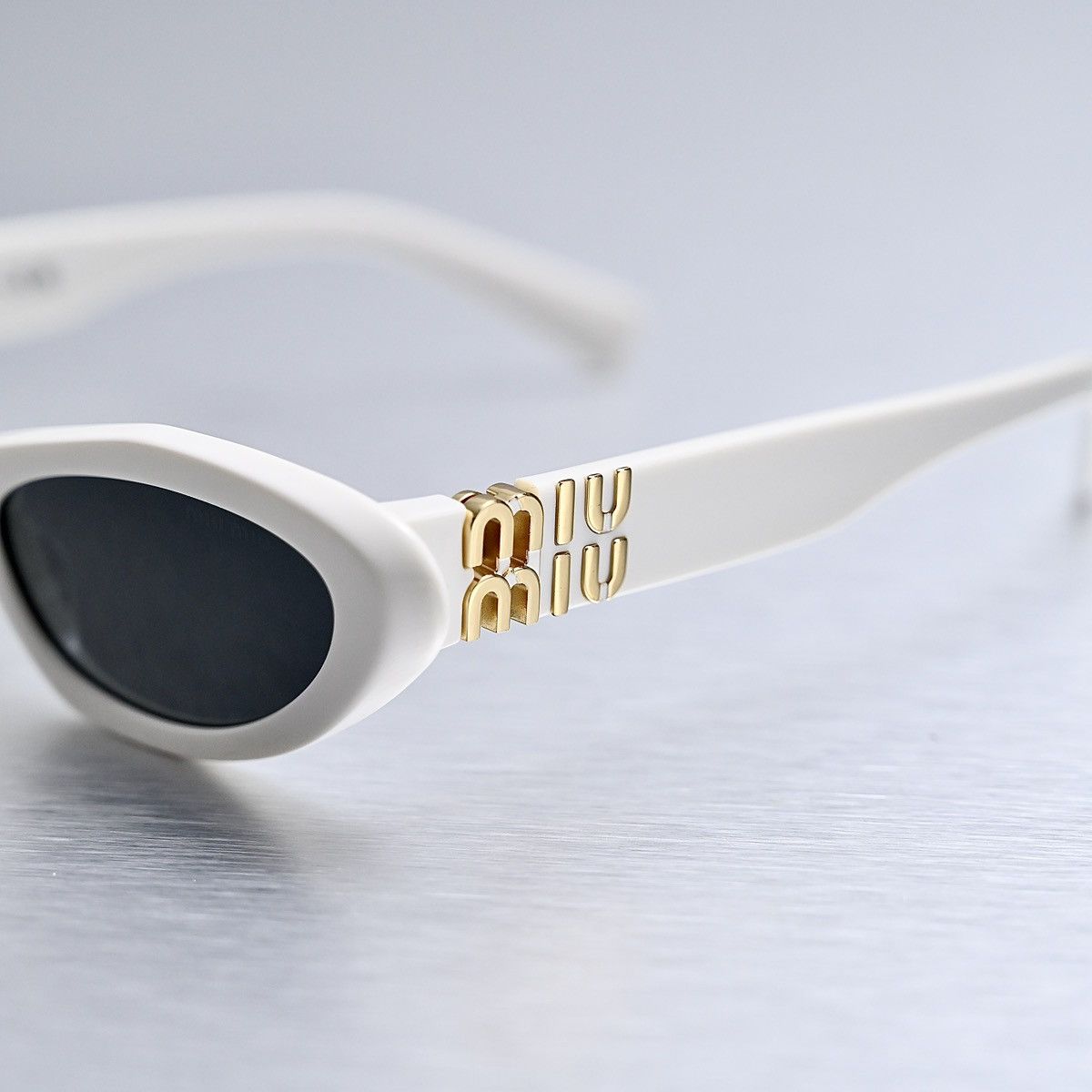 Miu Miu MIU MIU 0MU 09YS SUNGLASSES Size ONE SIZE - 3 Thumbnail