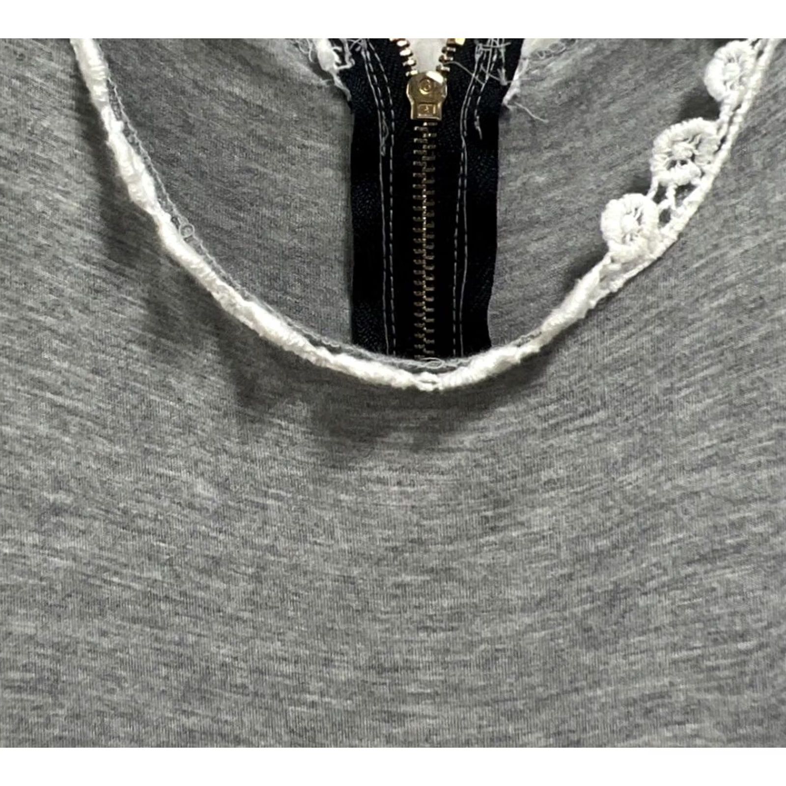 Vintage POL Tunic Tank Womens S Gray Hi-Low Crochet Lace Sleeveless Boho Cotton Lightweight Summer Shirt Size S / US 4 / IT 40 - 7 Thumbnail