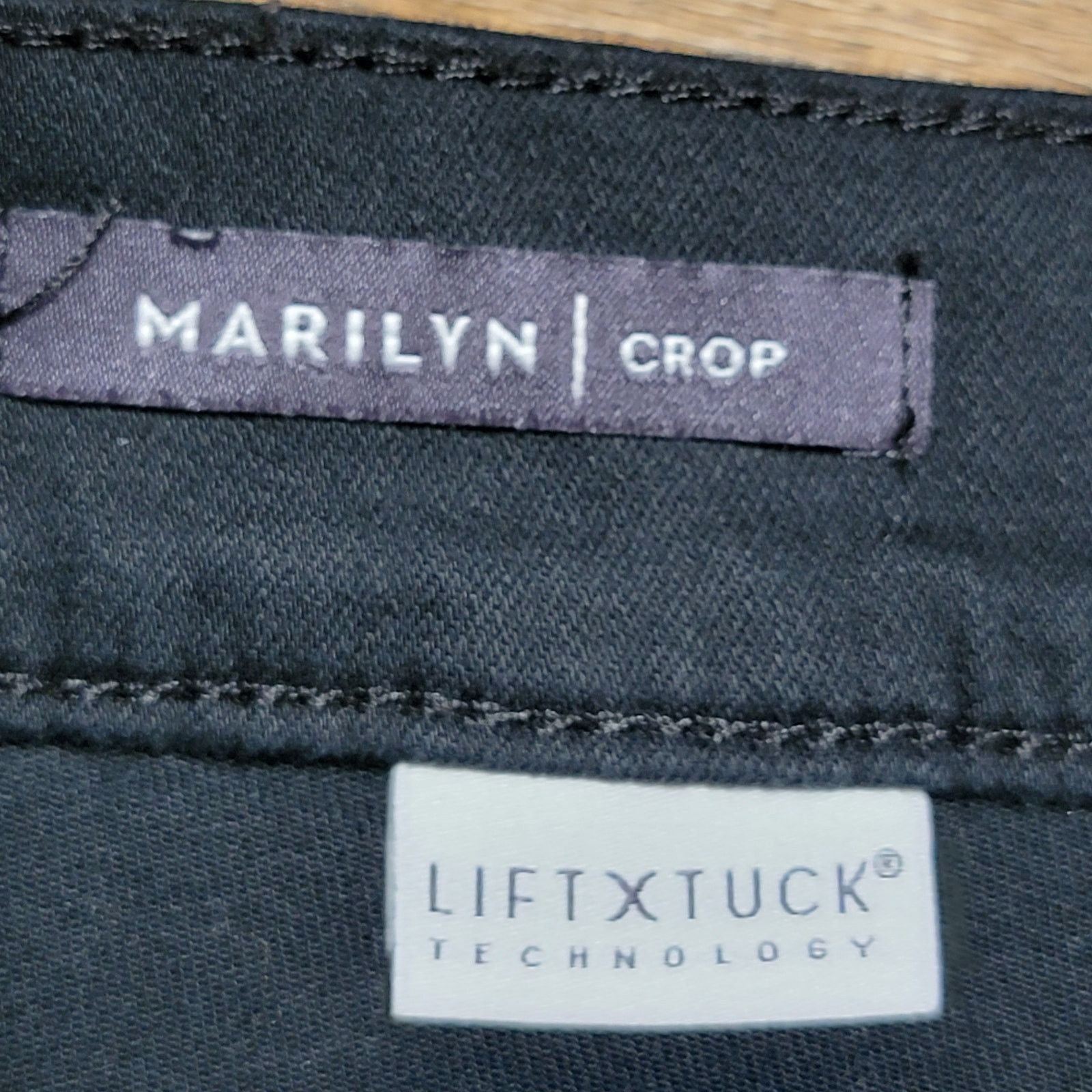 NYDJ NYDJ Marilyn Crop Jeans w/ Lift X Tuck Technology - Size 10 Size 32" / US 10 / IT 46 - 6 Thumbnail