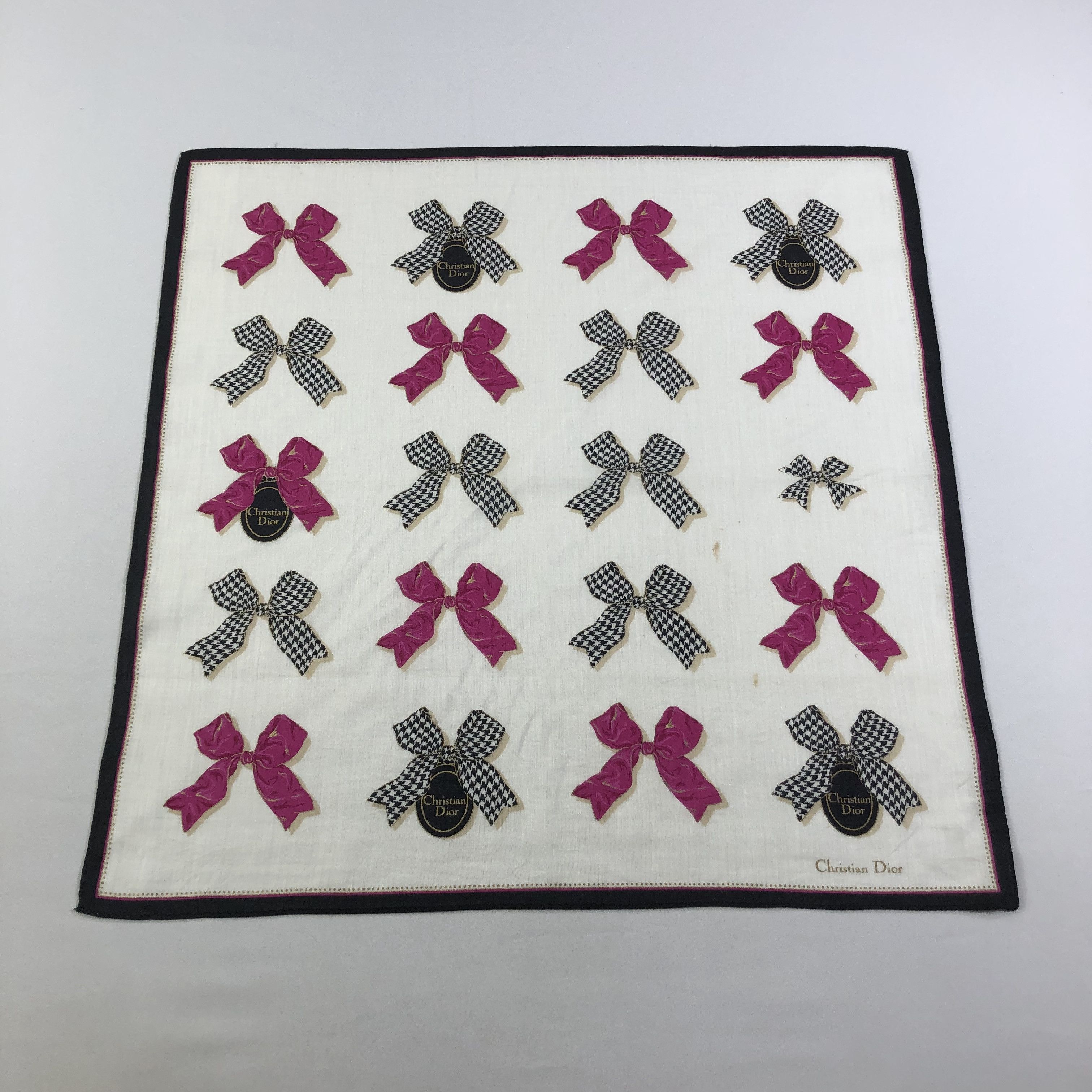 Christian Dior Monsieur Christian Dior Handkerchief Neckerchief Bandana H1966 Size ONE SIZE - 1 Thumbnail