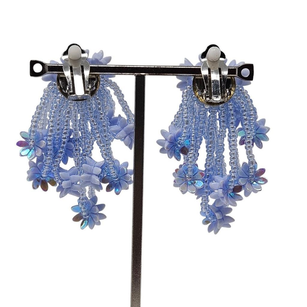 Handmade Whimsical iridescent blue beaded flower clip on earrings Size ONE SIZE - 4 Thumbnail