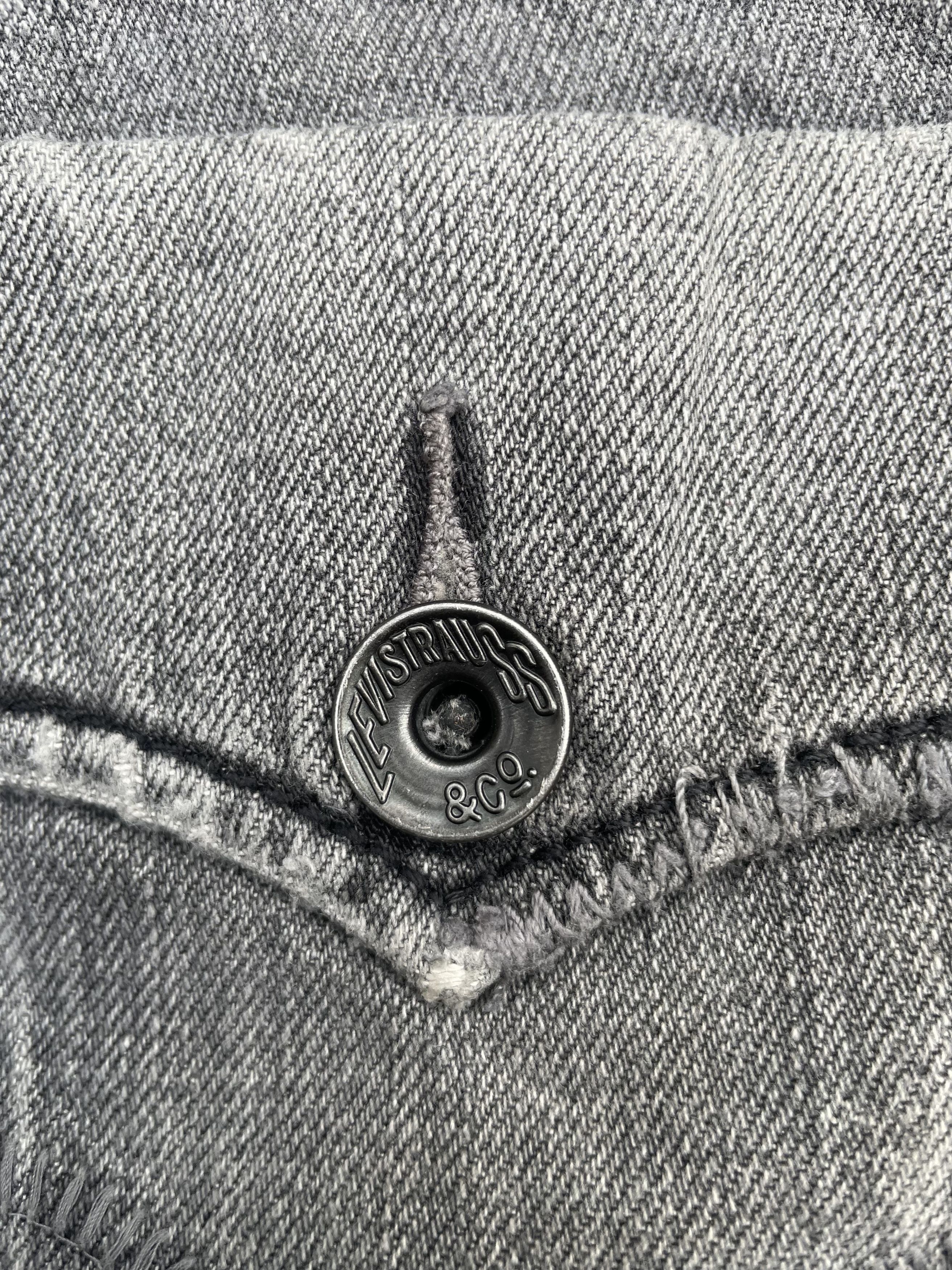 Levi's Vintage Levis 701 Faded Distresed Denim Size US 41 - 16 Thumbnail