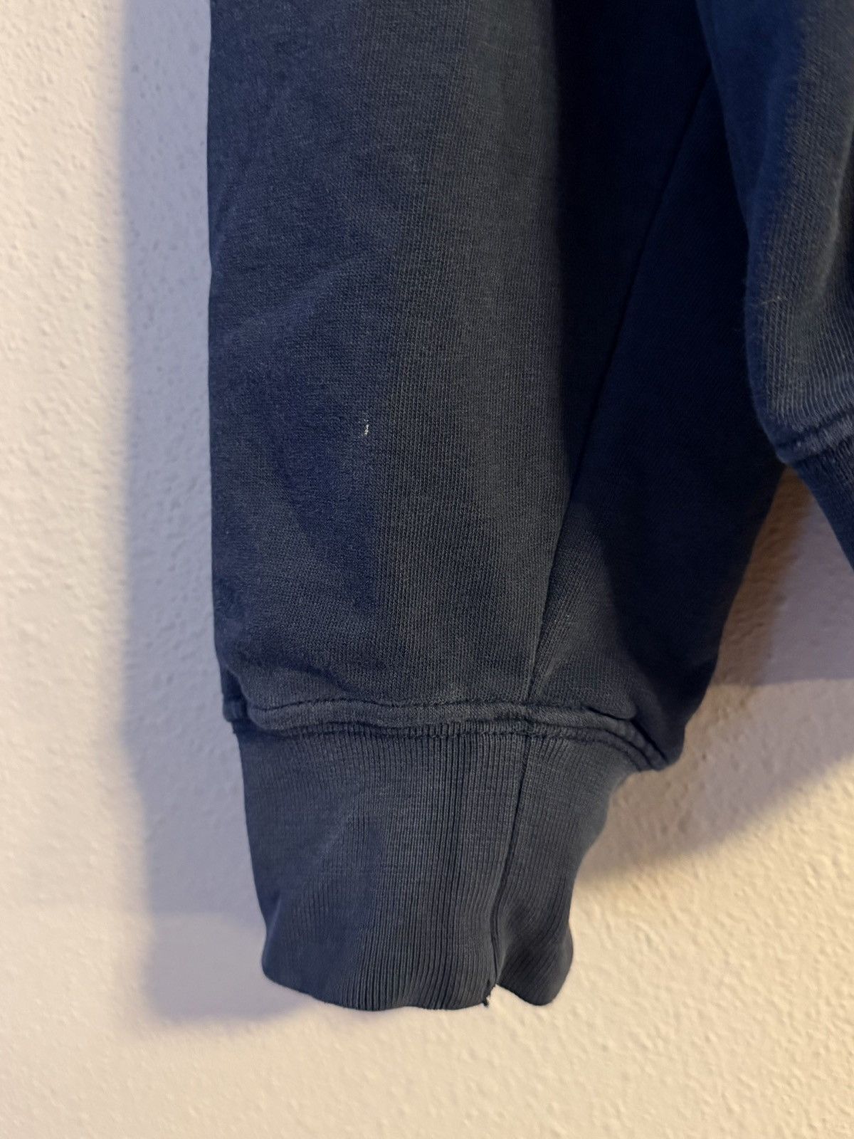 Nike vtg y2k nike embroidered hoodie navy blue medium Size US M / EU 48-50 / 2 - 5 Thumbnail