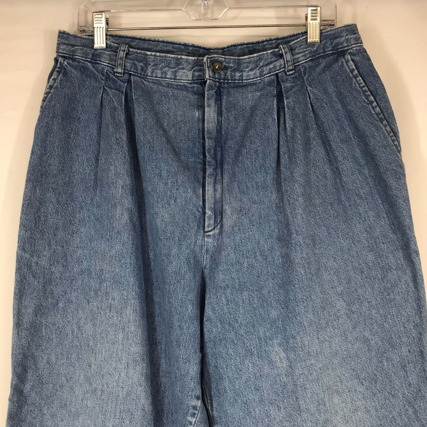 Levi's VINTAGE Levi's - WOMEN'S Jeans - 18 - BLUE DENIM 100% COTTON PLEATED FRONT Size 40" / US 18 - 2 Thumbnail