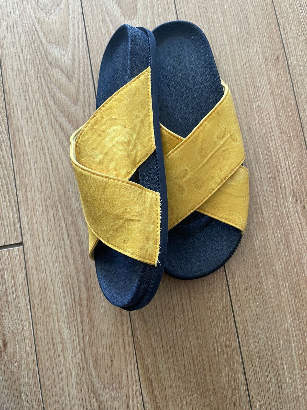 Kith Paisley Crossover Slides Size US 10 / EU 43 - 4 Thumbnail