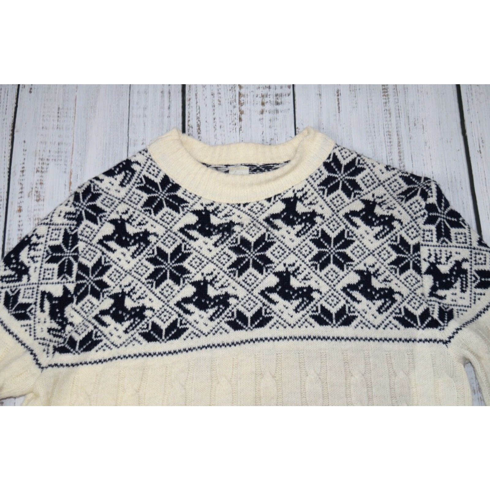 Vintage VINTAGE Falcon Sportswear Knit Shirt 60s Nordic Reindeer Orlon Unisex L White with Navy Accents Mens Size US L / EU 52-54 / 3 - 2 Thumbnail