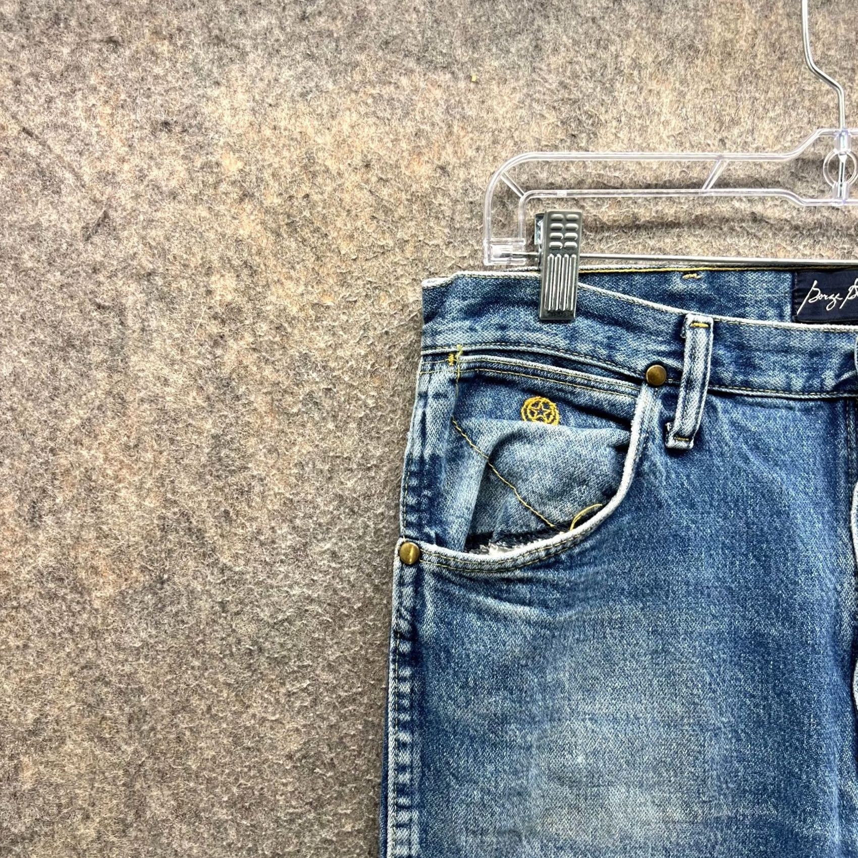 Wrangler Wrangler Jeans Mens 33x32 Denim Cowboy Cut 936 Slim USA Vintage Light Blue 5-Pocket Cowboy Wrangler Cowboy Cut Mens Jeans Size 33 Regular Fit White? Size US 33 - 7 Thumbnail