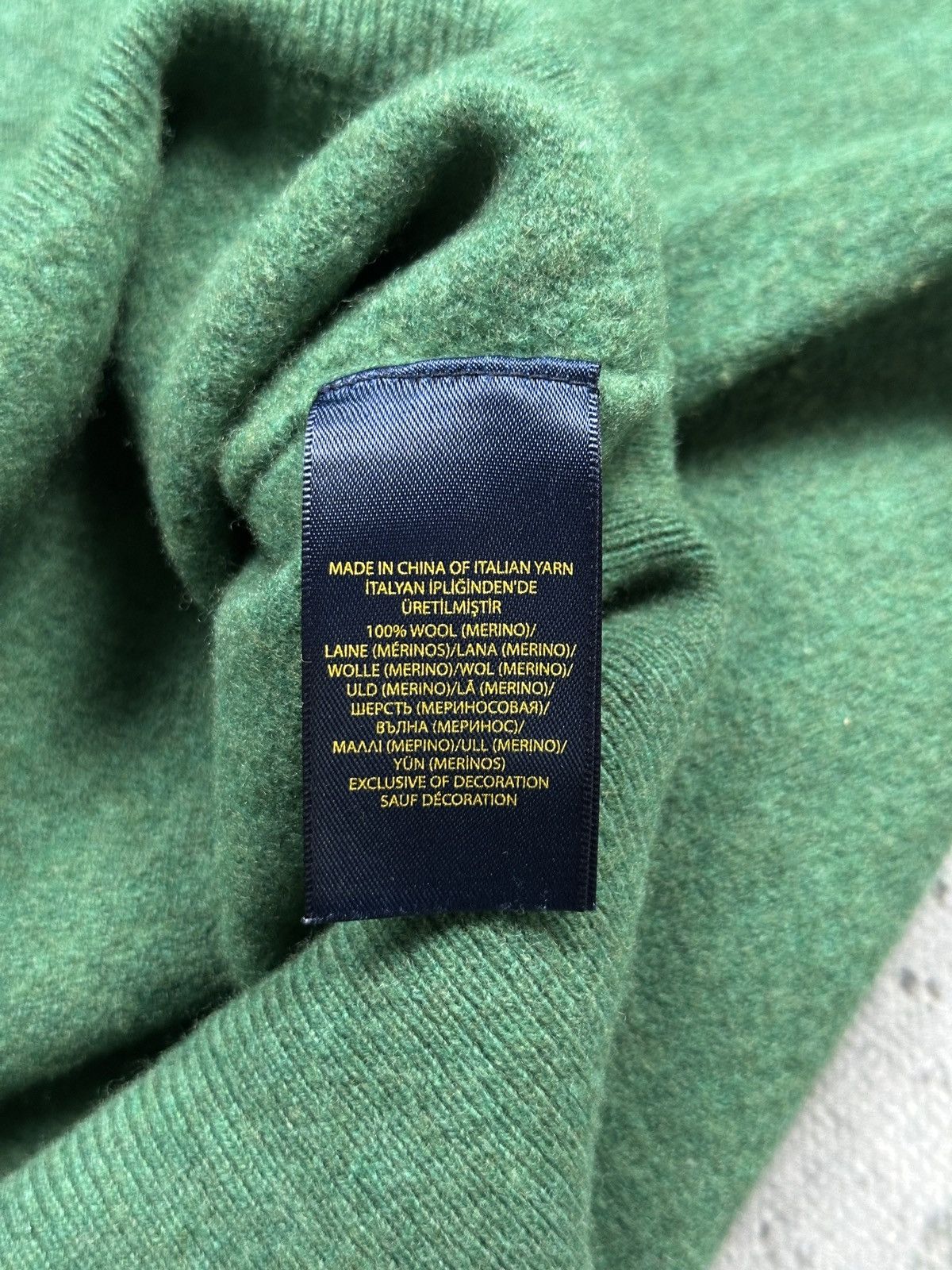 Polo Ralph Lauren Vintage Polo Ralph Lauren Merino Wool Green Sweater V-Neck Size US S / EU 44-46 / 1 - 9 Thumbnail