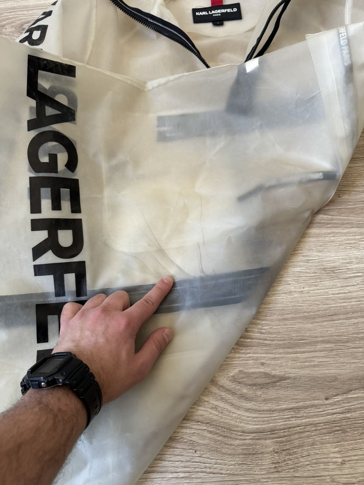 Karl Lagerfeld Karl Lagerfeld Paris Transparent Rain Coat Jacket Size M / US 6-8 / IT 42-44 - 6 Thumbnail