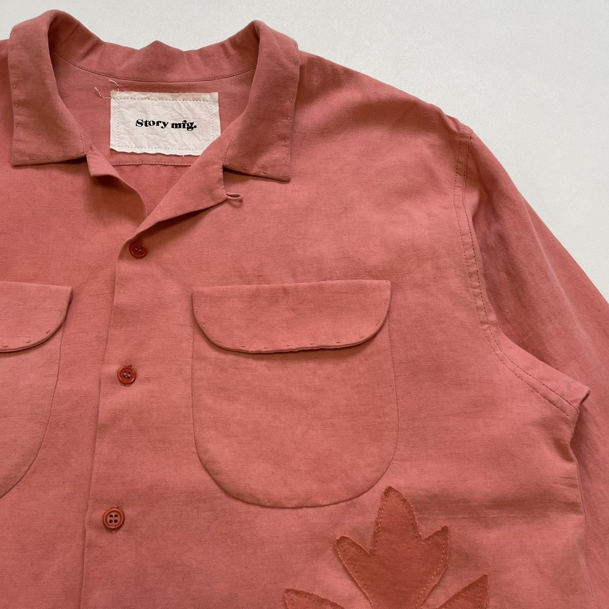 Story Mfg. Pink Linen ‘Leaf Patch Details’ Shirt Size US M / EU 48-50 / 2 - 6 Thumbnail