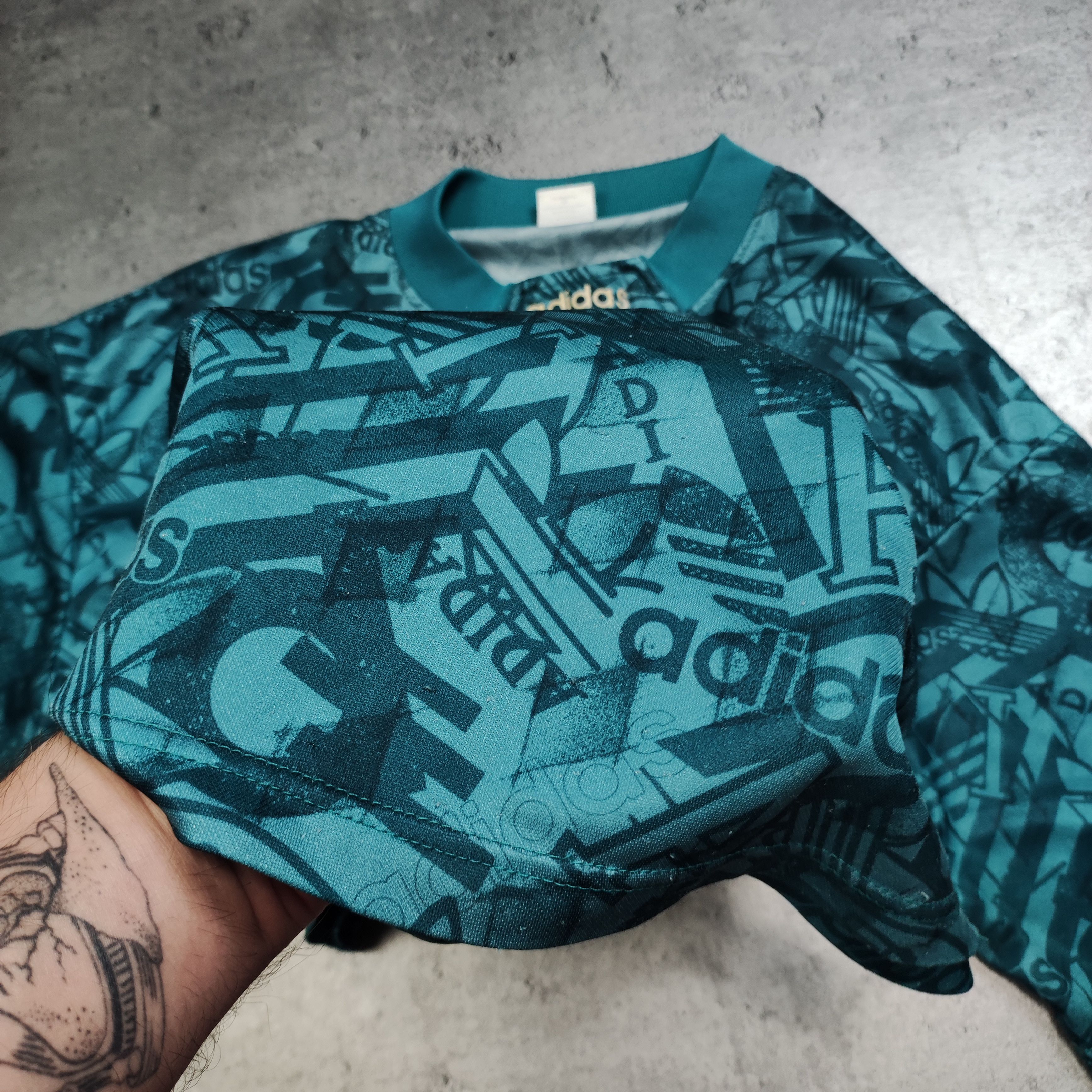Adidas × Vintage Vintage RARE 90s Adidas Originals Big Logo Football Jersey Size US L / EU 52-54 / 3 - 6 Thumbnail