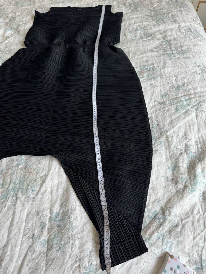 Issey Miyake Issey Miyake size:5 Black pleated trousers Size 31" - 3 Thumbnail