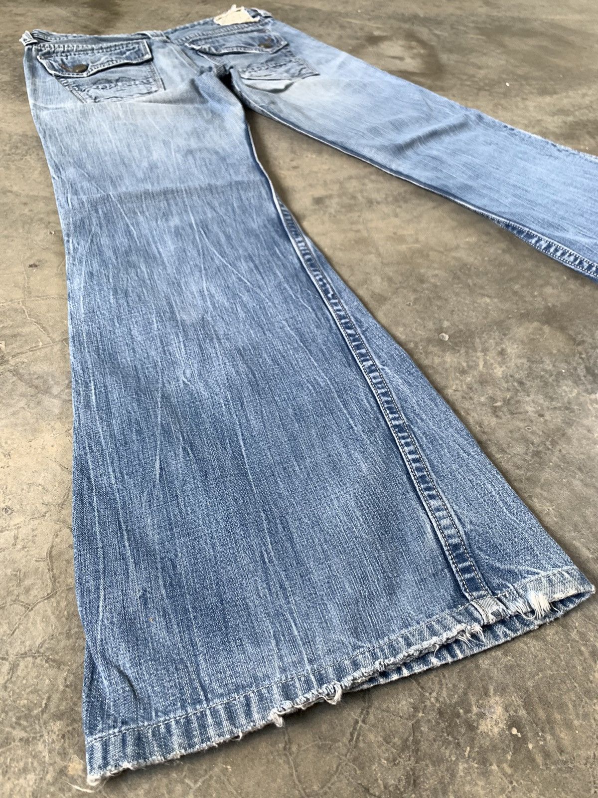 Tornado Mart Super Flare Jeans Japan Brapper Low Rise Bellbottom Jeans Size 28" / US 6 / IT 42 - 16 Thumbnail
