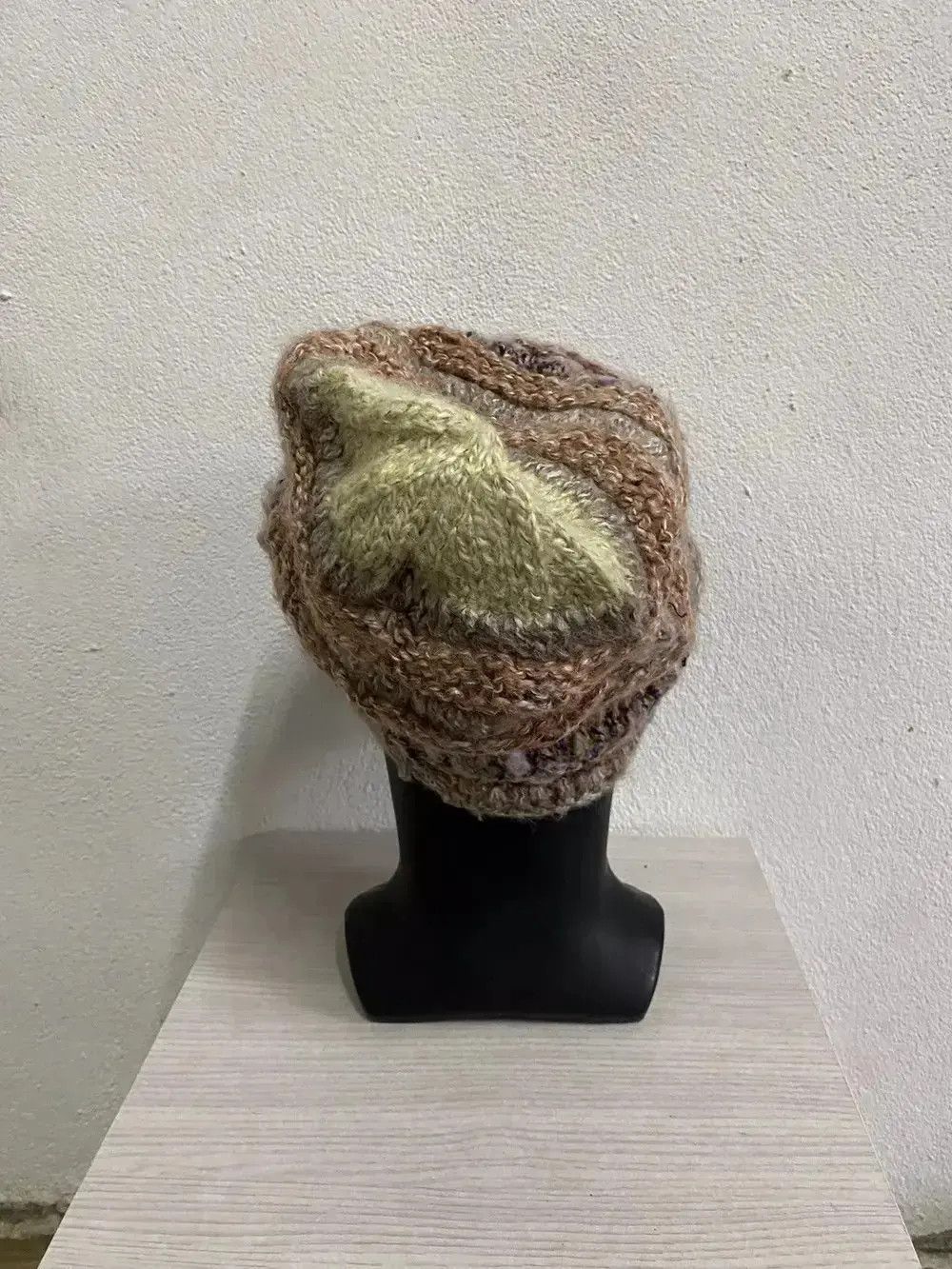 Rare Design Knit Beanie Hat