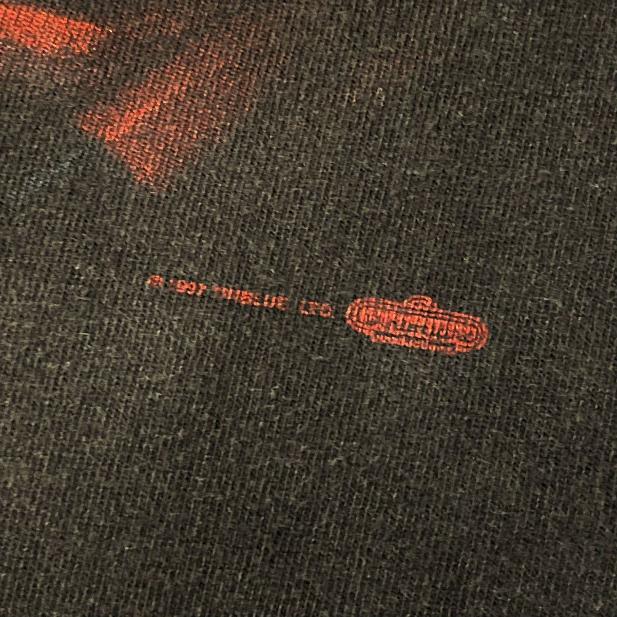 Vintage Vintage 1997 Pink Floyd Roger Waters The Wall T-Shirt Size L Size US L / EU 52-54 / 3 - 3 Thumbnail