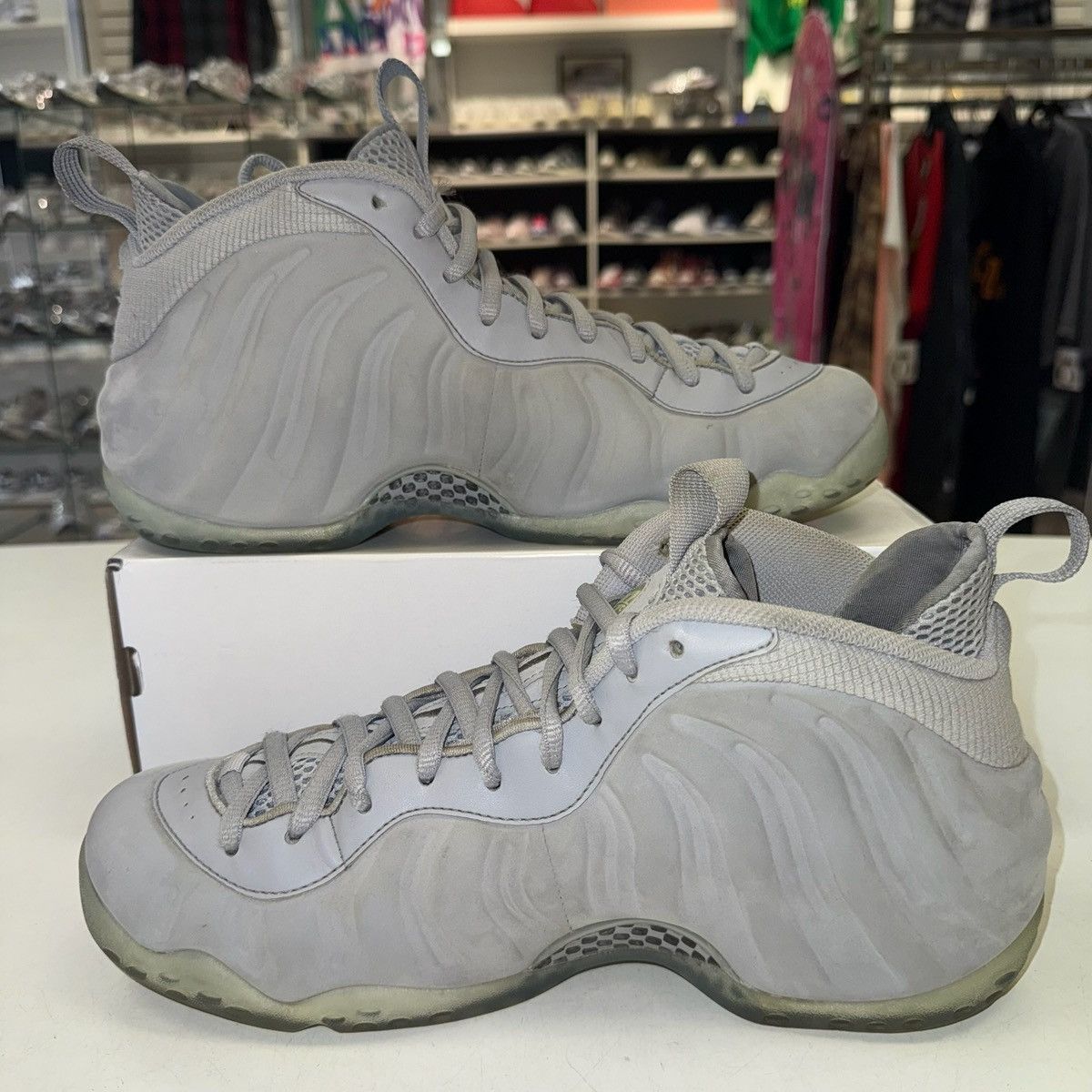 Nike Size 11 - Nike Air Foamposite One Wolf Grey 575420-007 Size US 11 / EU 44 - 2 Thumbnail