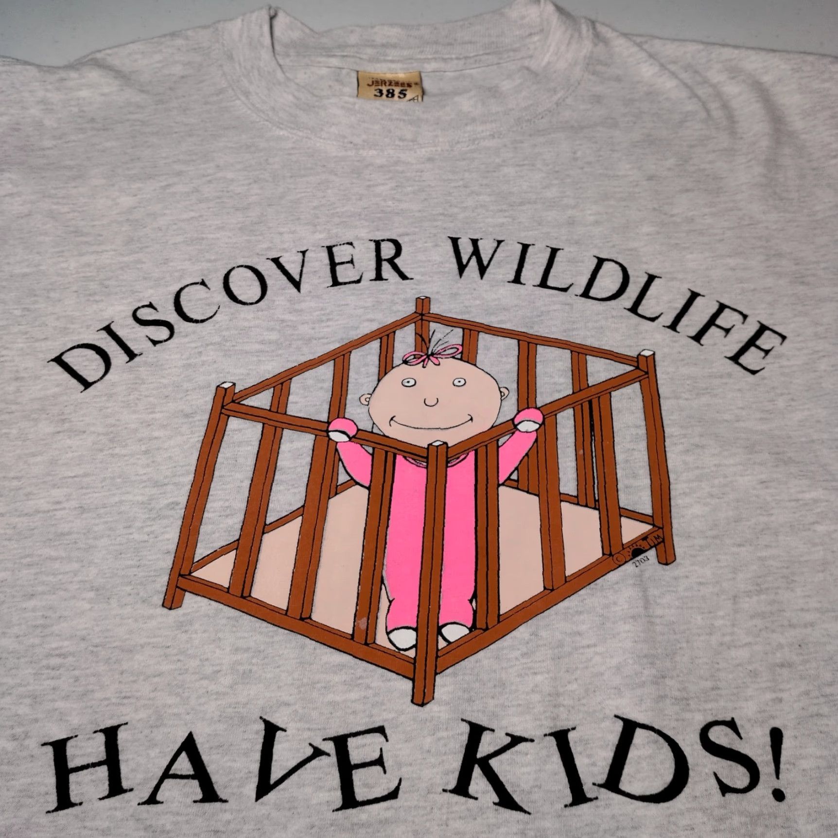 Jerzees VINTAGE 1990s Jerzees Discover Wildlife Parent T-Shirt Men Large Gray Graphic Distressed Size US L / EU 52-54 / 3 - 2 Thumbnail