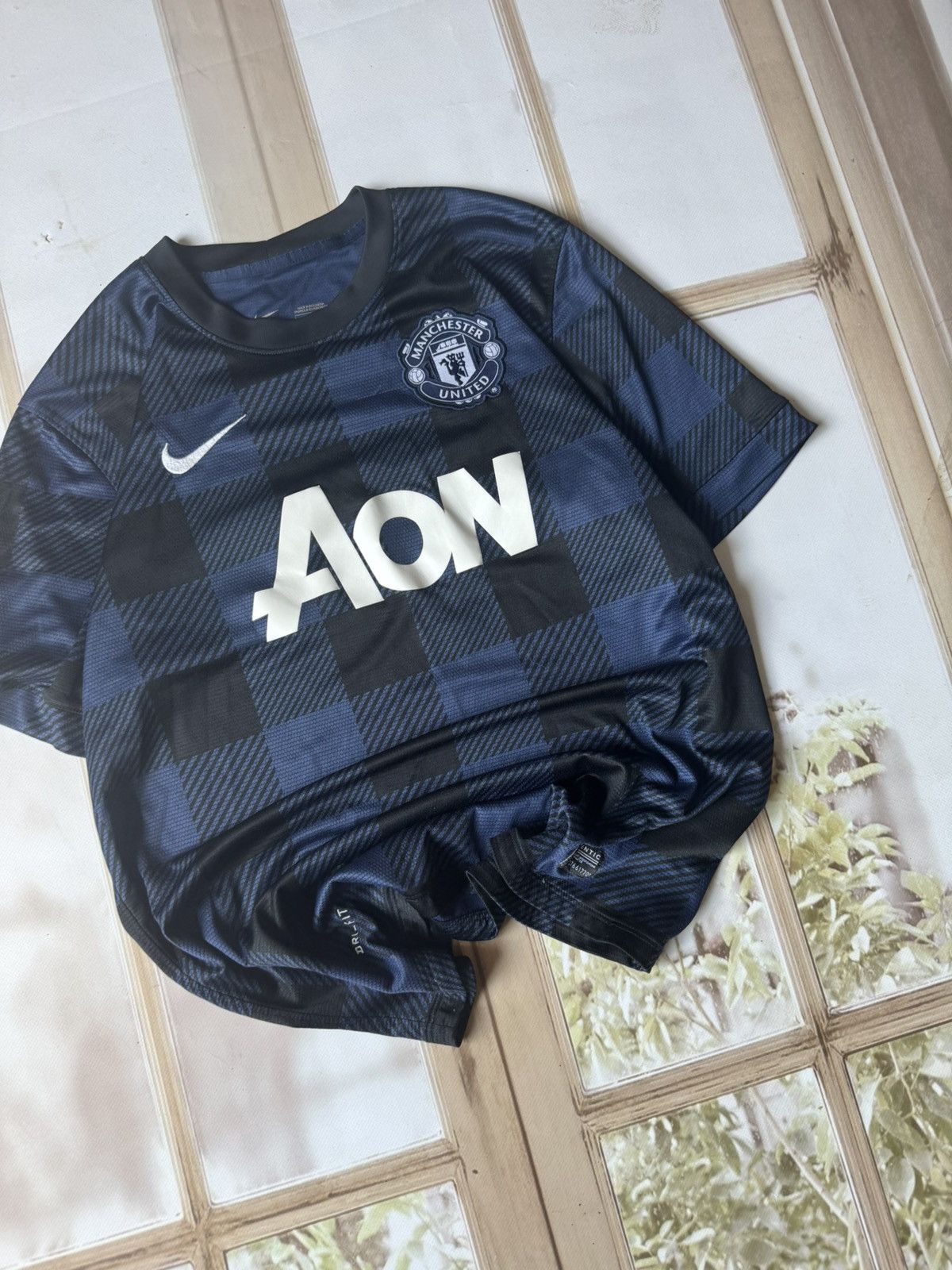 Nike Vintage Nike Manchester United 2012/13 Away Jersey - AON Size US M / EU 48-50 / 2 - 3 Thumbnail