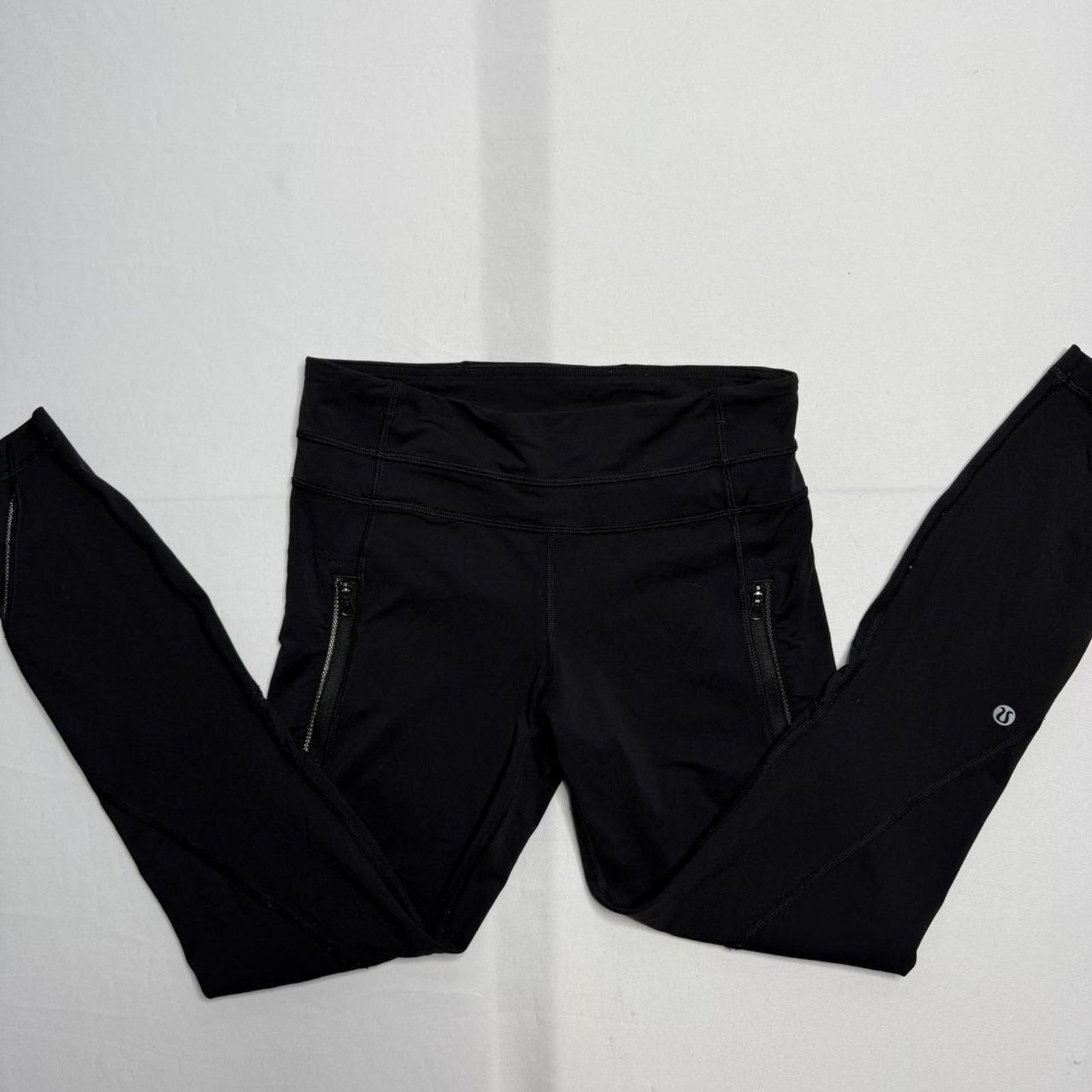 Lululemon These are Lululemon Size 4 black full-length leggings Size 27" / US 4 / IT 40 - 3 Thumbnail