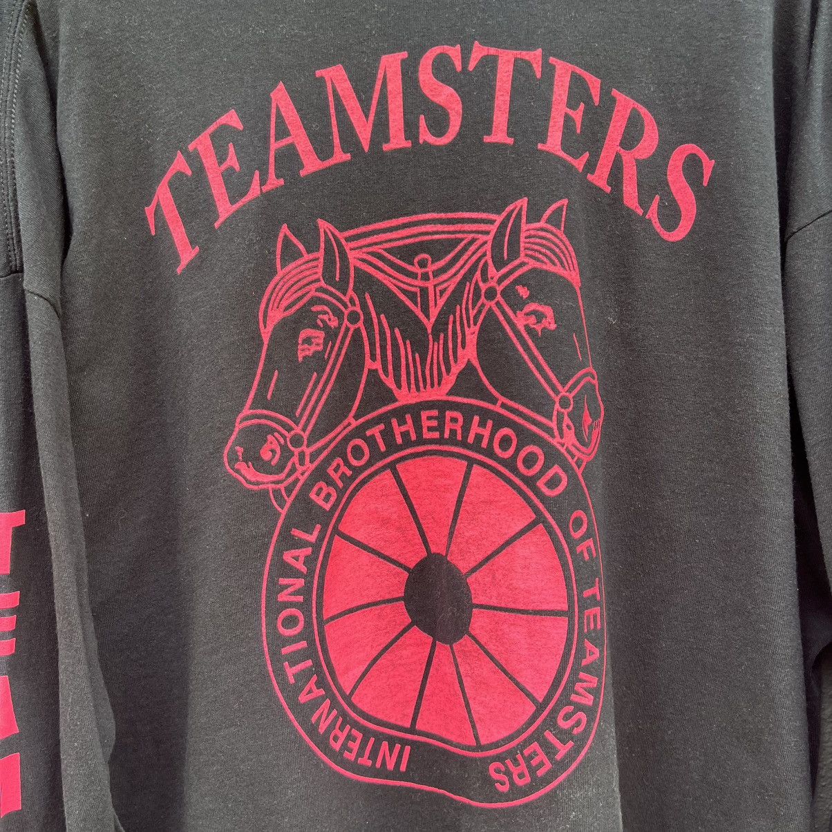 Vintage Thrashed Faded International Brotherhood Teamsters L/S Tee Size US XXL / EU 58 / 5 - 2 Thumbnail