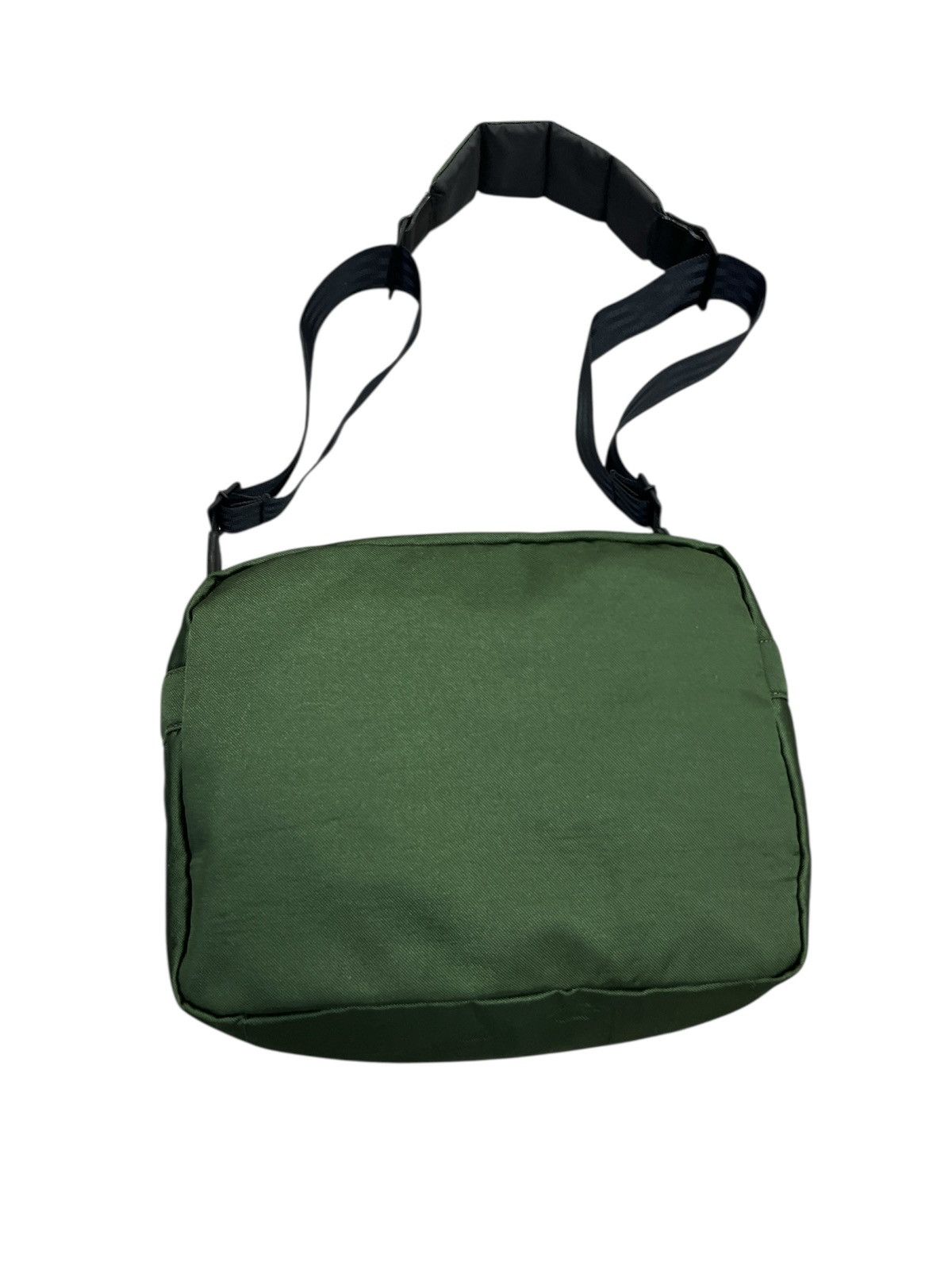 Issey Miyake IM PRODUCT SHOULDER BAG Size ONE SIZE - 4 Thumbnail
