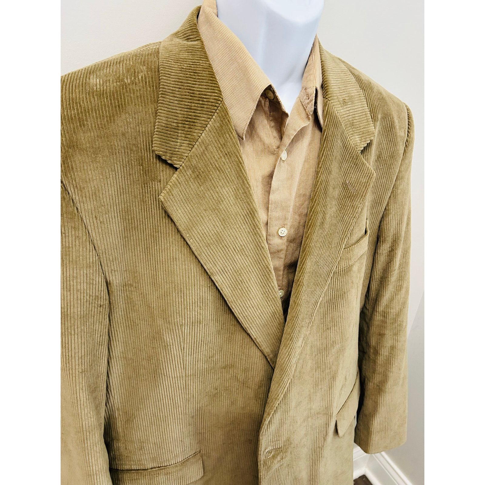 Other Monsieur Adolfo Brown Corduroy Blazer 46L Two Button Size US L / EU 52-54 / 3 - 1 Thumbnail