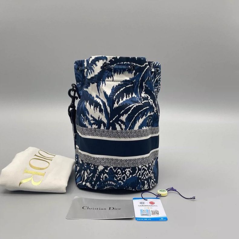 Dior Dior Zoo Print Drawstring Bucket Bag-2505 Size ONE SIZE - 2 Thumbnail