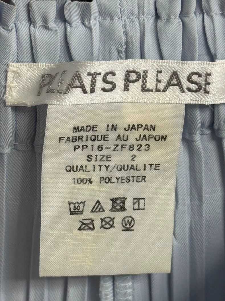 Issey Miyake Issey Miyake size:2 Baby blue pleated puff pants Size 23" - 3 Thumbnail
