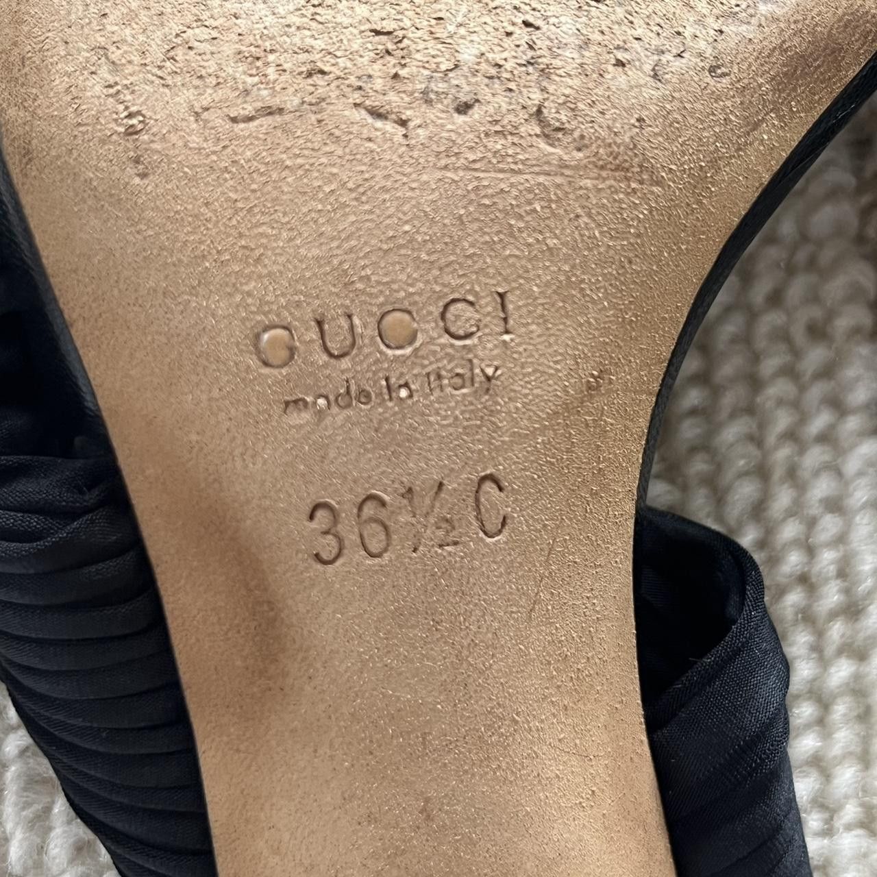 Gucci Black Gucci mules with satin pleat twist Size US 5.5 / IT 35.5 - 4 Thumbnail