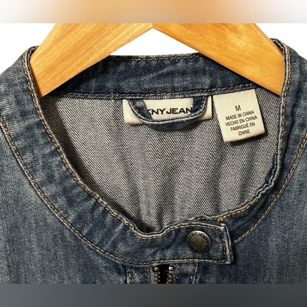 DKNY DKNY JEANS Blue Jean Bomber Jacket Women’s Size Medium. Size M / US 6-8 / IT 42-44 - 5 Thumbnail