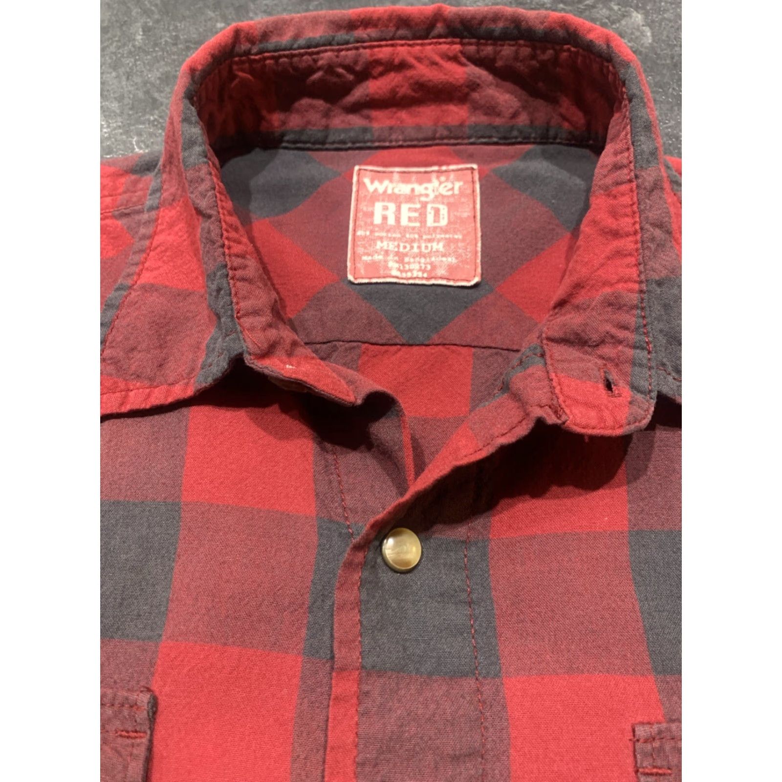 Wrangler VINTAGE Wrangler Western Plaid Pearl Snap Long Sleeve Button-Up Shirt Mens Medium Red Size US M / EU 48-50 / 2 - 5 Thumbnail