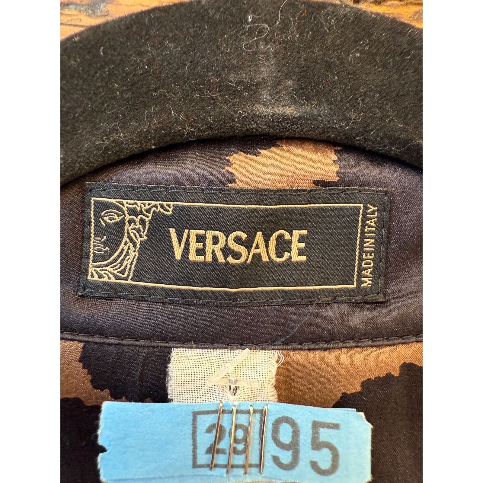 Versace Vintage Versace Print Silk Button Up Shirt Size XS / US 0-2 / IT 36-38 - 3 Thumbnail