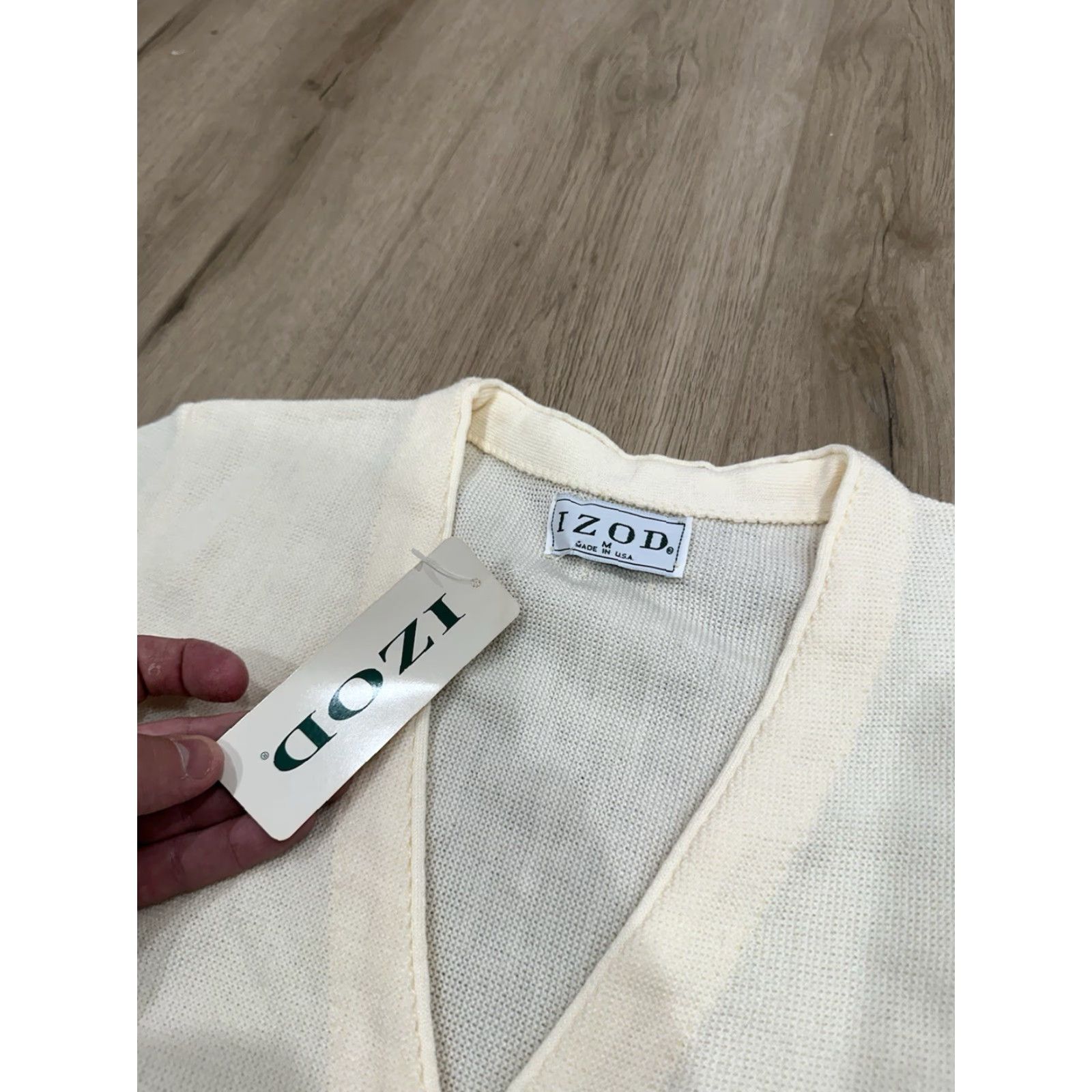 Izod VINTAGE IZOD Cardigan Sweater Mens M Ivory Knit Logo USA 80s 90s Grandpa Made In USA Size US M / EU 48-50 / 2 - 7 Thumbnail