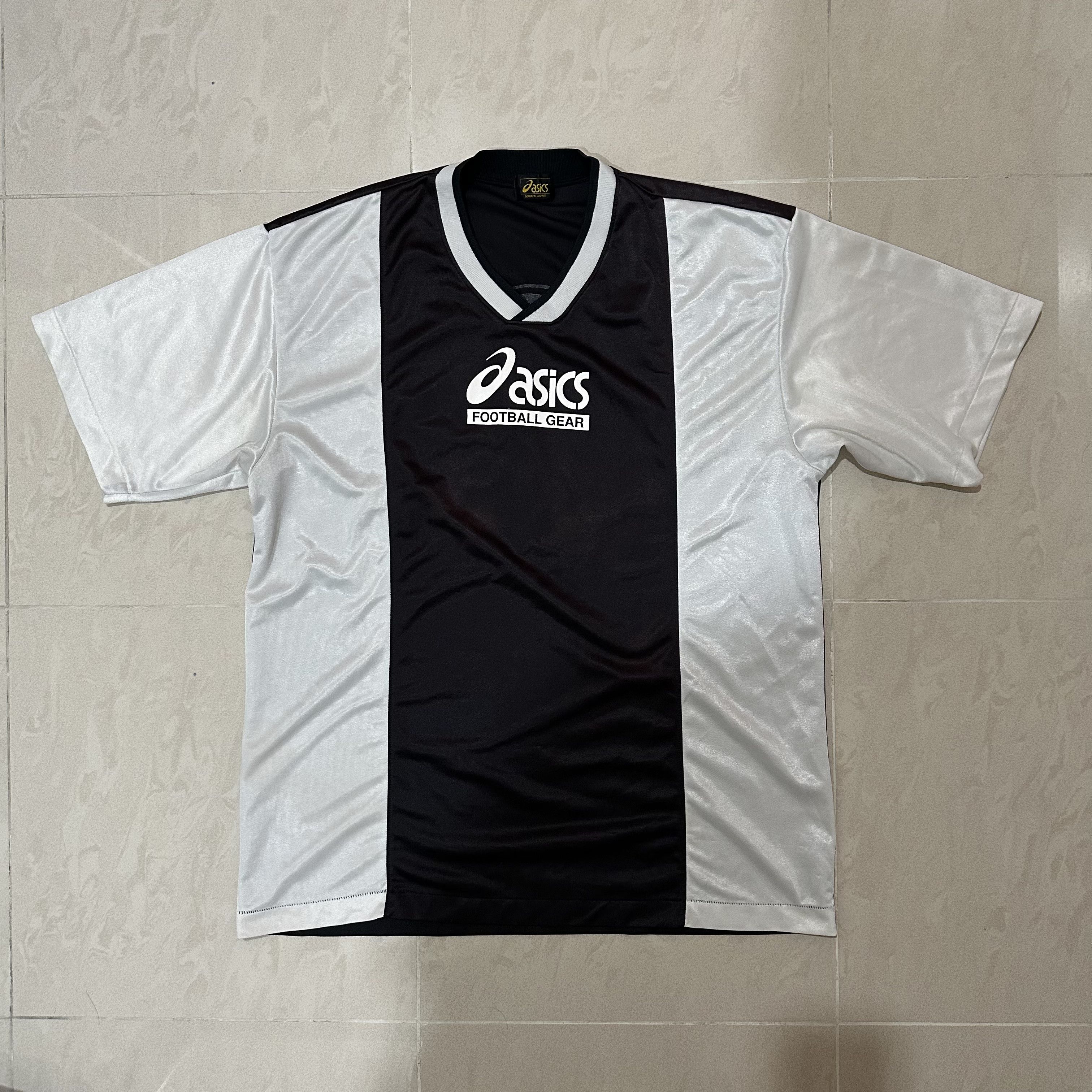 Asics Vintage Asics Vissel Kobe Football Jersey Size US L / EU 52-54 / 3 - 1 Thumbnail