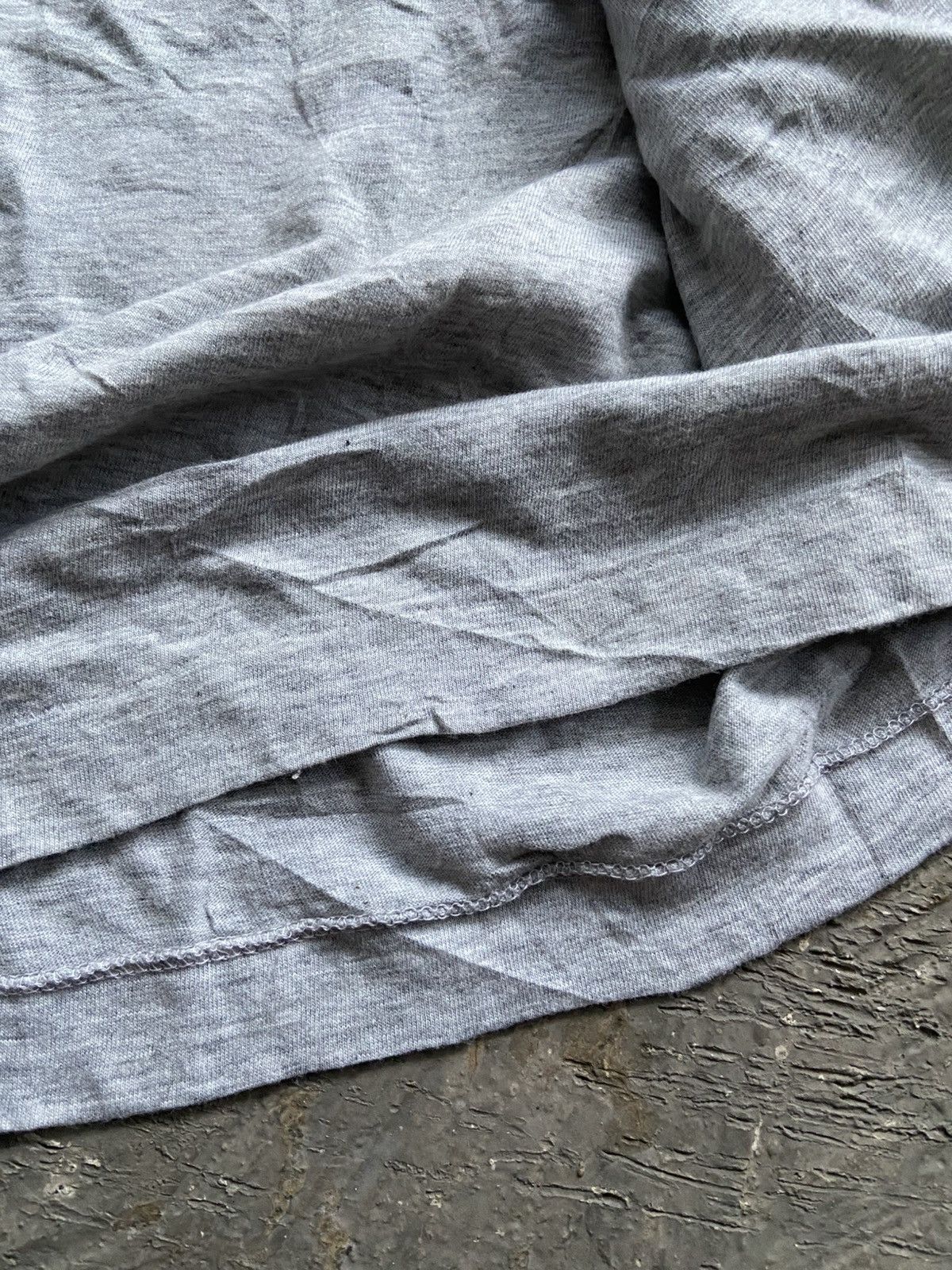 Comme des Garcons AD2002 Robe De Chambre Comme Des Garcons - Single Stitch Tee Size S / US 4 / IT 40 - 9 Thumbnail