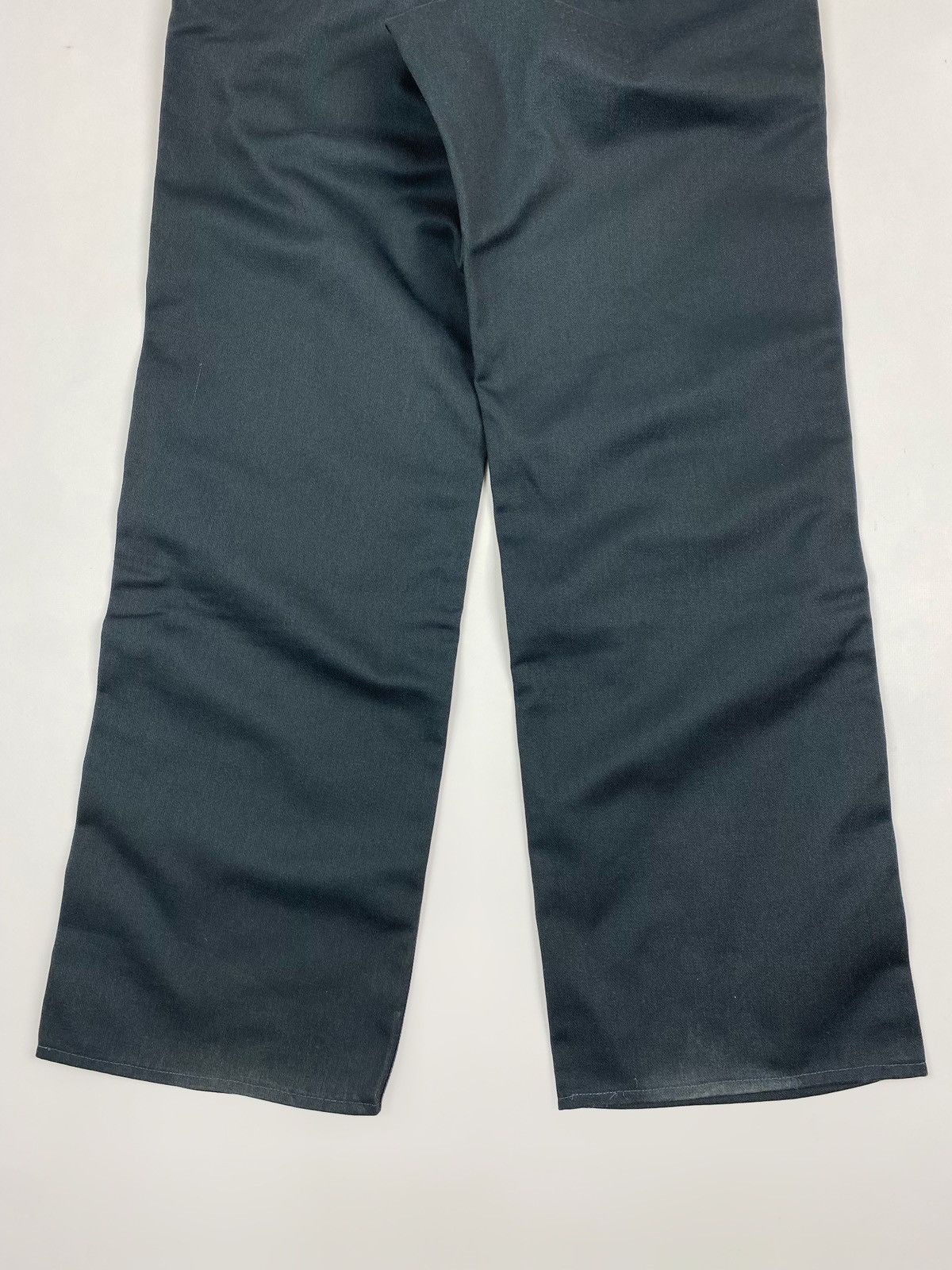 Carhartt 2000’s Vintage Carhartt Asphalt Grey Simple Pants Size US 29 - 9 Thumbnail