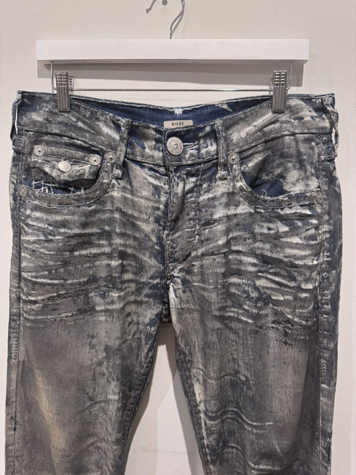 True Religion 1/500 True Religion Painted Jeans Size US 31 - 2 Thumbnail