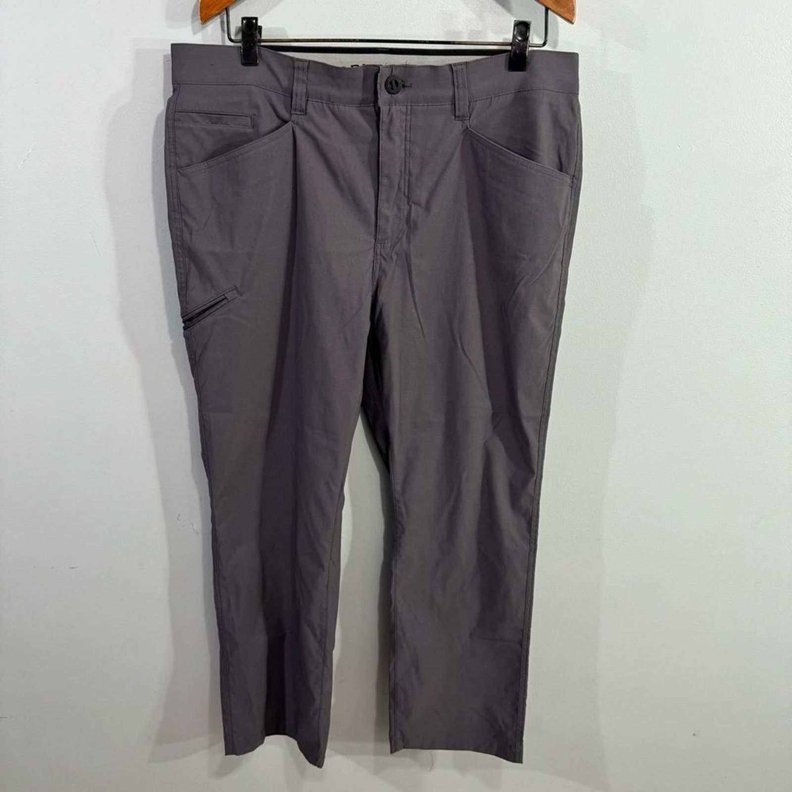 SOREL Orvis Men’s Pants sz 38X30 Traveler Tech # B416 Size US 38 / EU 54 - 1 Thumbnail